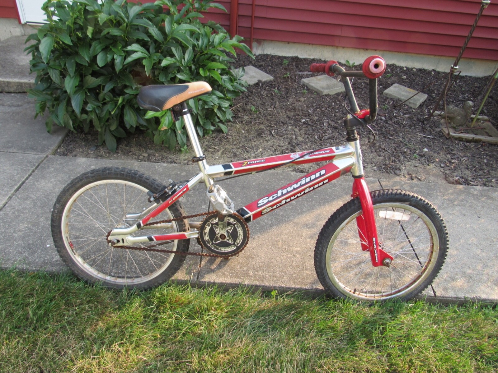 Vintage 1990's 20" Schwinn Z-Force Aluminum Frame 1-Speed Bicycle - PARTS Vintage 1990's 20" Schwinn Z-Force Aluminum Frame 1-Speed Bicycle - PARTS