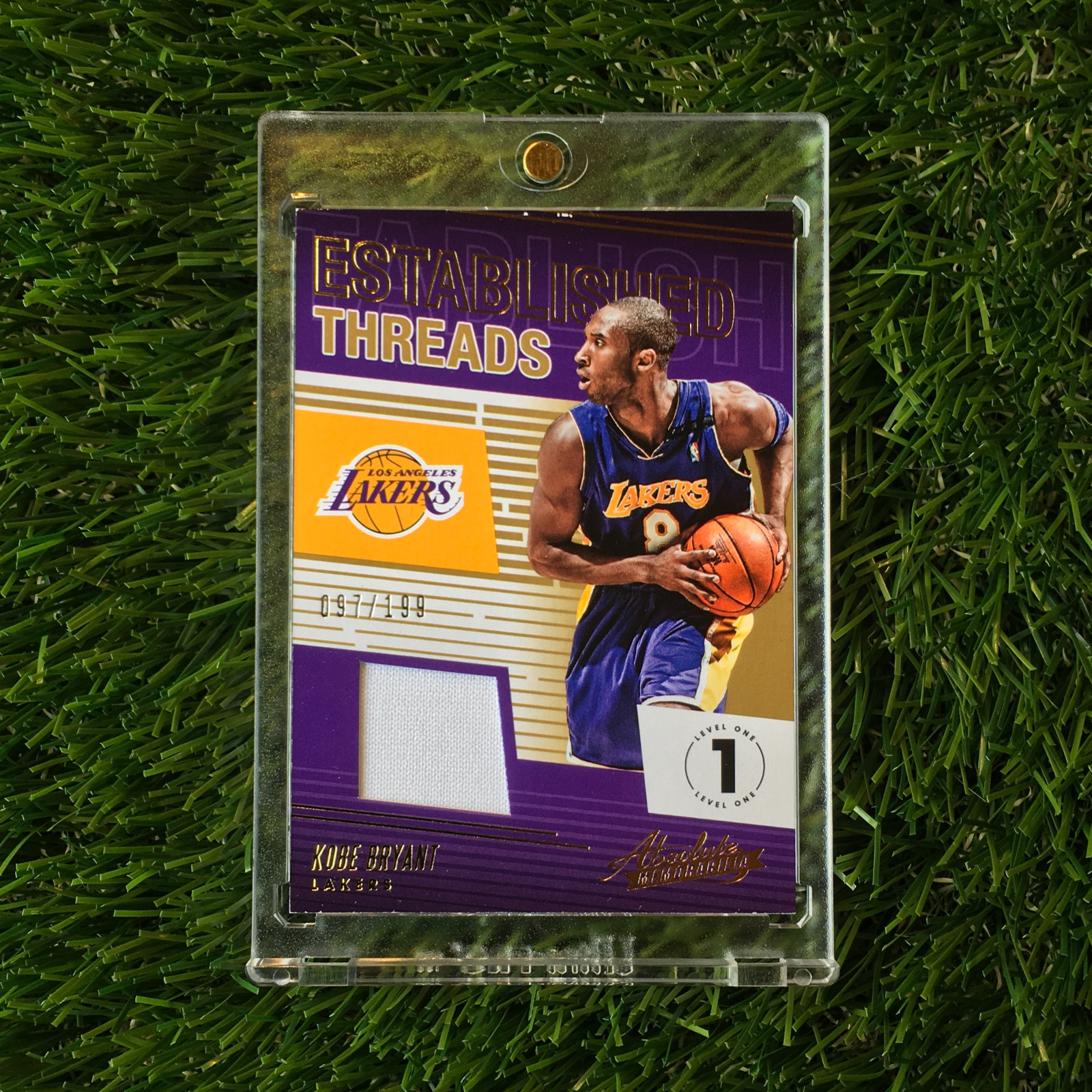 Kobe Bryant 2018-19 Panini Absolute Memorabilia #ET-KBR Jersey Patch - 097/199 Kobe Bryant 2018-19 Panini Absolute Memorabilia #ET-KBR Jersey Patch - 097/199