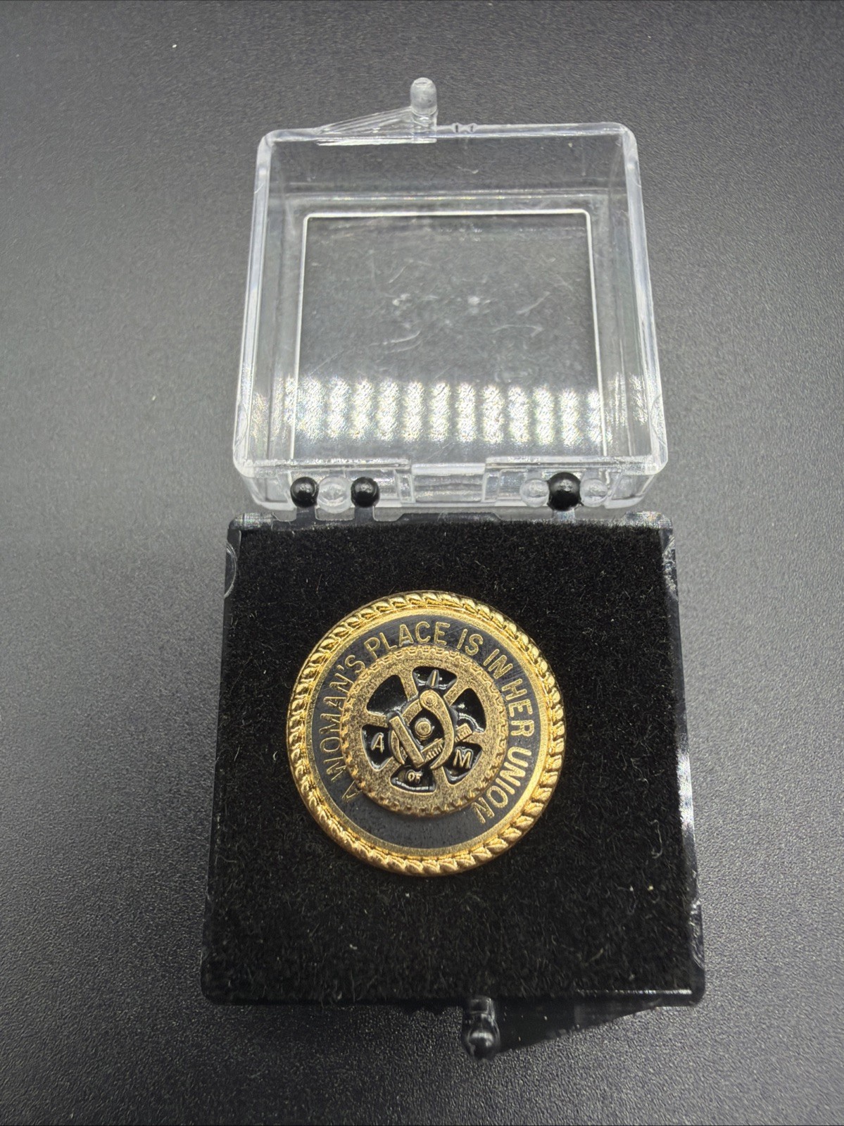 VINTAGE BASTIAN BROS IAMAW MACHINISTS UNION A WOMANS PLACE IN HER UNION PIN NOS VINTAGE BASTIAN BROS IAMAW MACHINISTS UNION A WOMANS PLACE IN HER UNION PIN NOS
