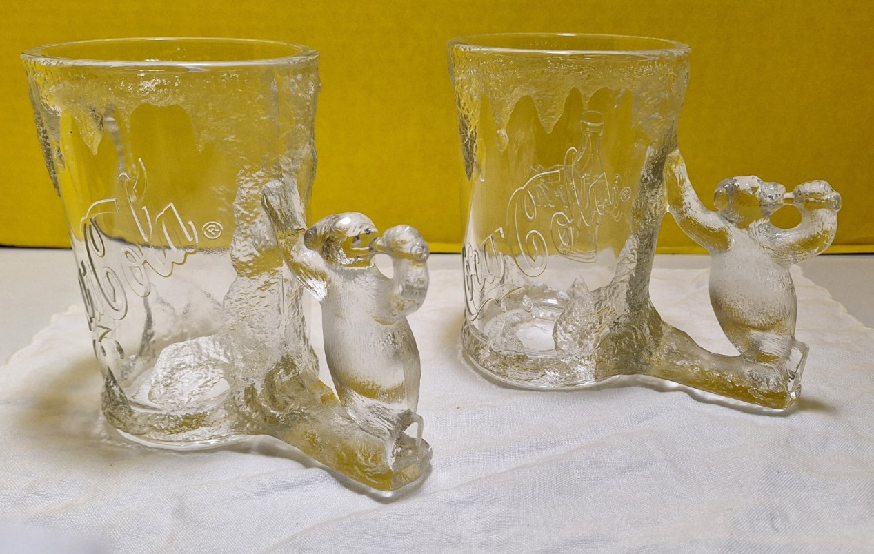 Vintage 1997 Coca-Cola Polar Bear Iceberg Glass Mugs (Set of 2)