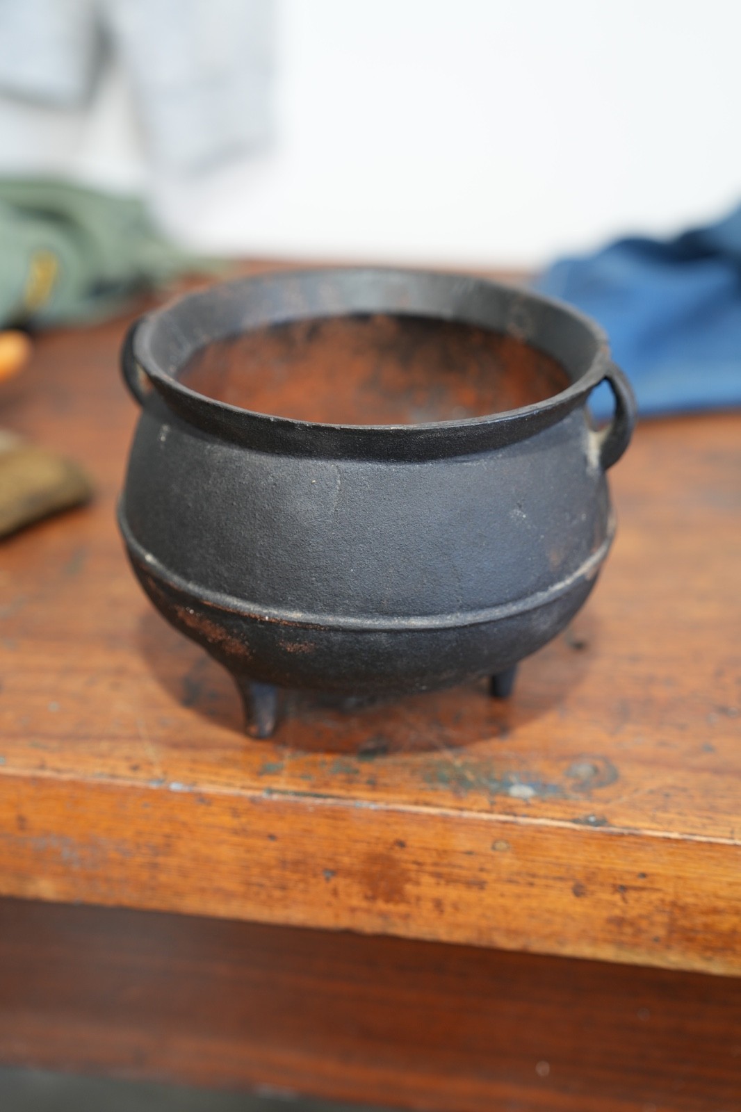 Antique Cast Iron Cauldron Tri Foot Witches Brew Vintage Halloween Antique Cast Iron Cauldron Tri Foot Witches Brew Vintage Halloween