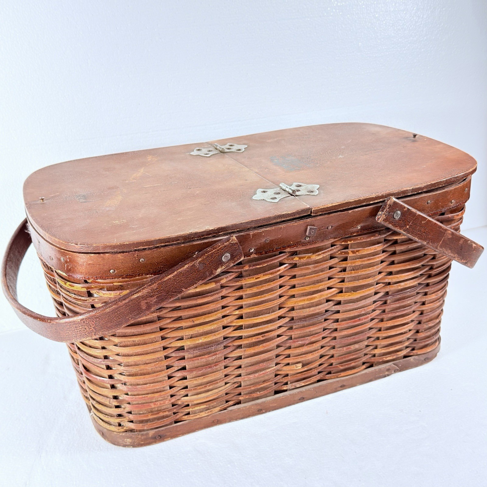 Antique Hawkeye Wooden Wicker Refrigerator Picnic Basket with Tin Insert Vintage Antique Hawkeye Wooden Wicker Refrigerator Picnic Basket with Tin Insert Vintage