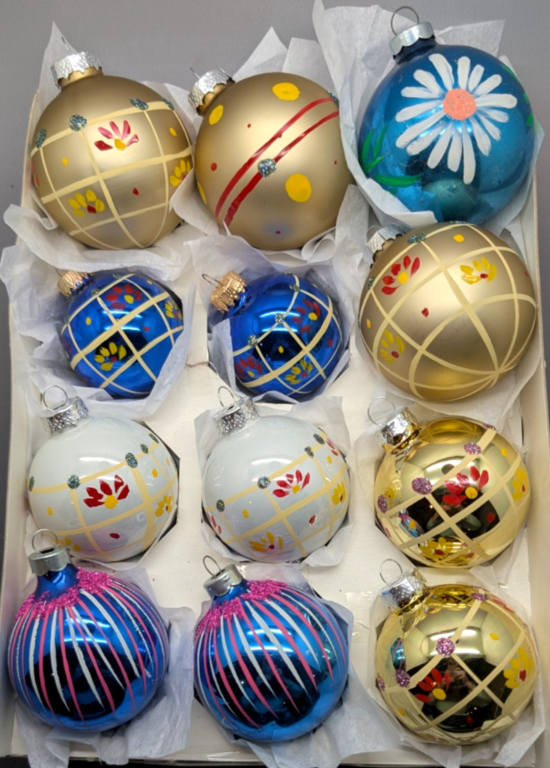 12 Mixed VTG Xmas Glass Ornaments Hand Painted 2-2.5" Diameter Glitter Mica