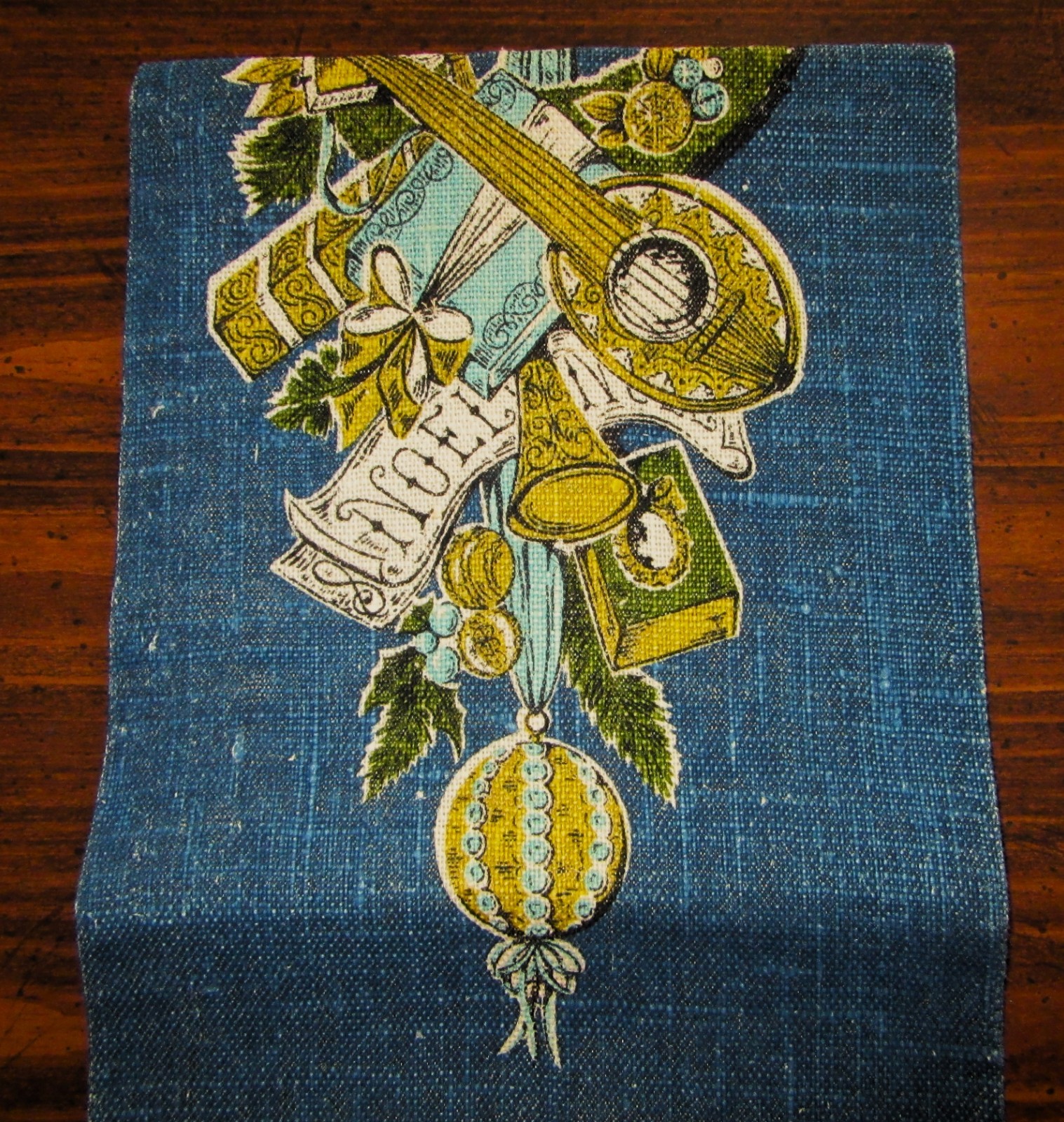 Vintage Linen Tea Towel Noel Musical Instrument Ribbon Bulbs Stricklands Unused