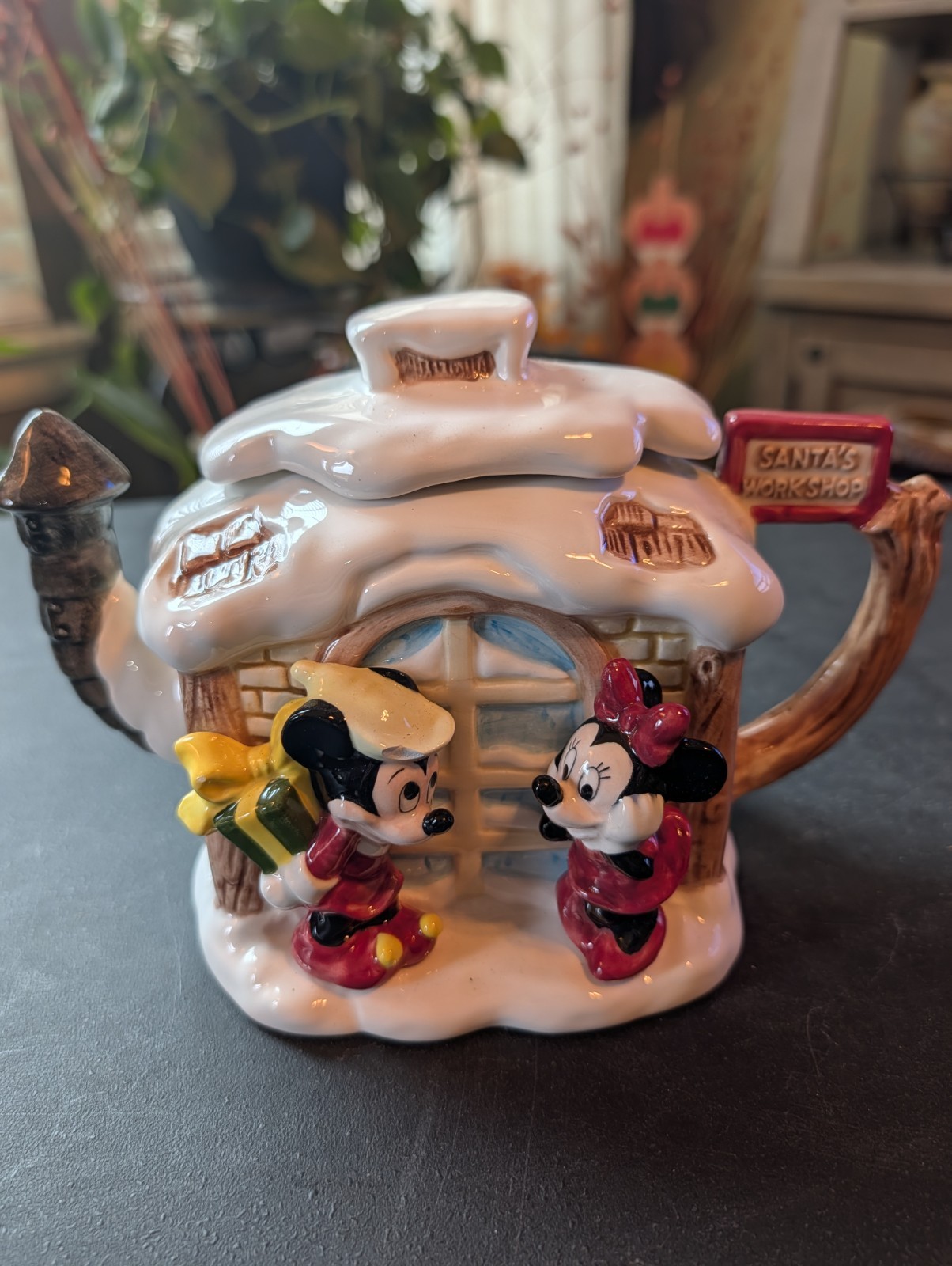 Vintage Disney Santa’s Workshop Mickey Minnie Chip Dale Christmas Teapot Taiwan