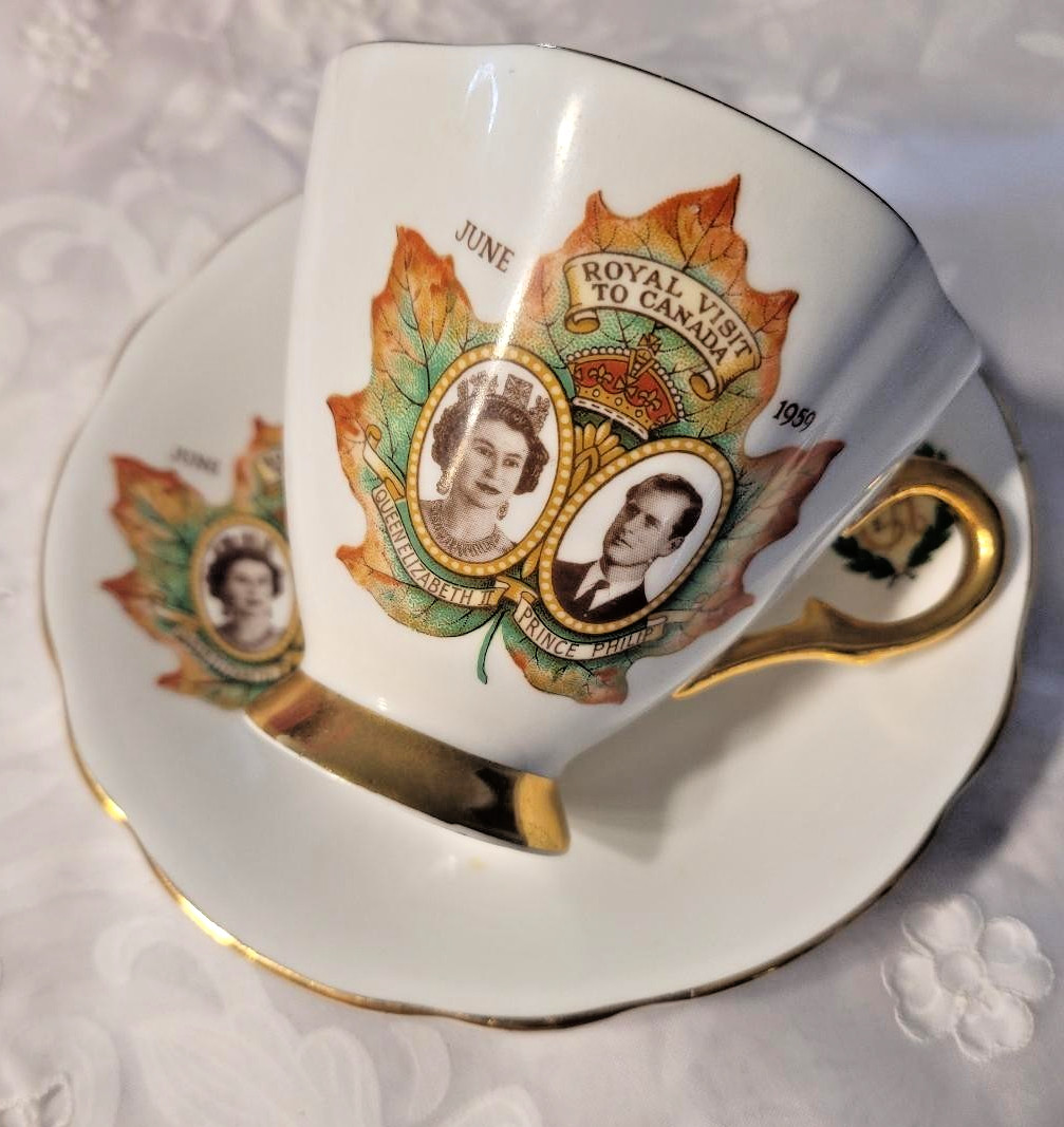 HTF Vtg Royal Visit to Canada 1959 Tea + Saucer Windsor Bone China England Mint HTF Vtg Royal Visit to Canada 1959 Tea + Saucer Windsor Bone China England Mint