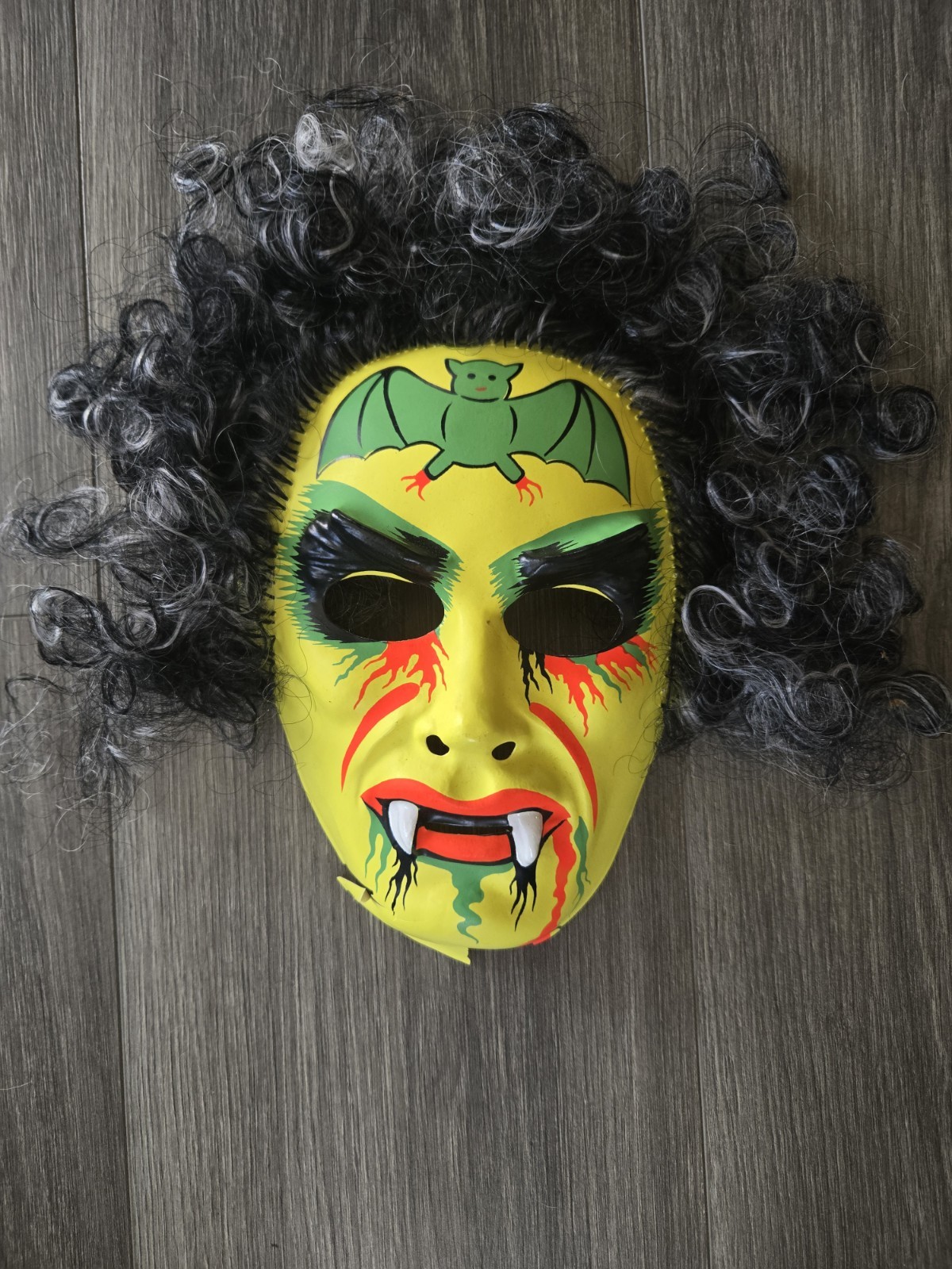 Vintage BEN COOPER VAMPIRESS MASK See Pictures 