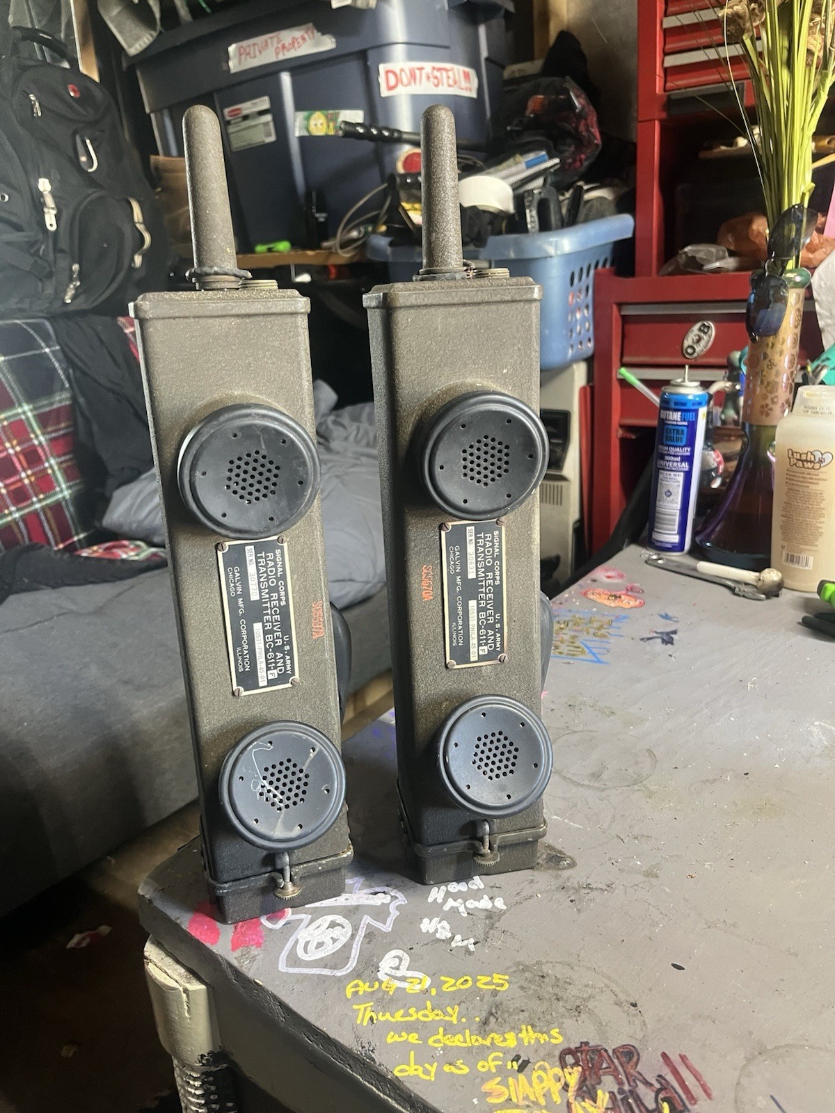 Handie I have 1 WW2 BC611 (F) HANDIE TALKIE RADIO U.S SIGNAL CORPS. USMC/ARMY ...