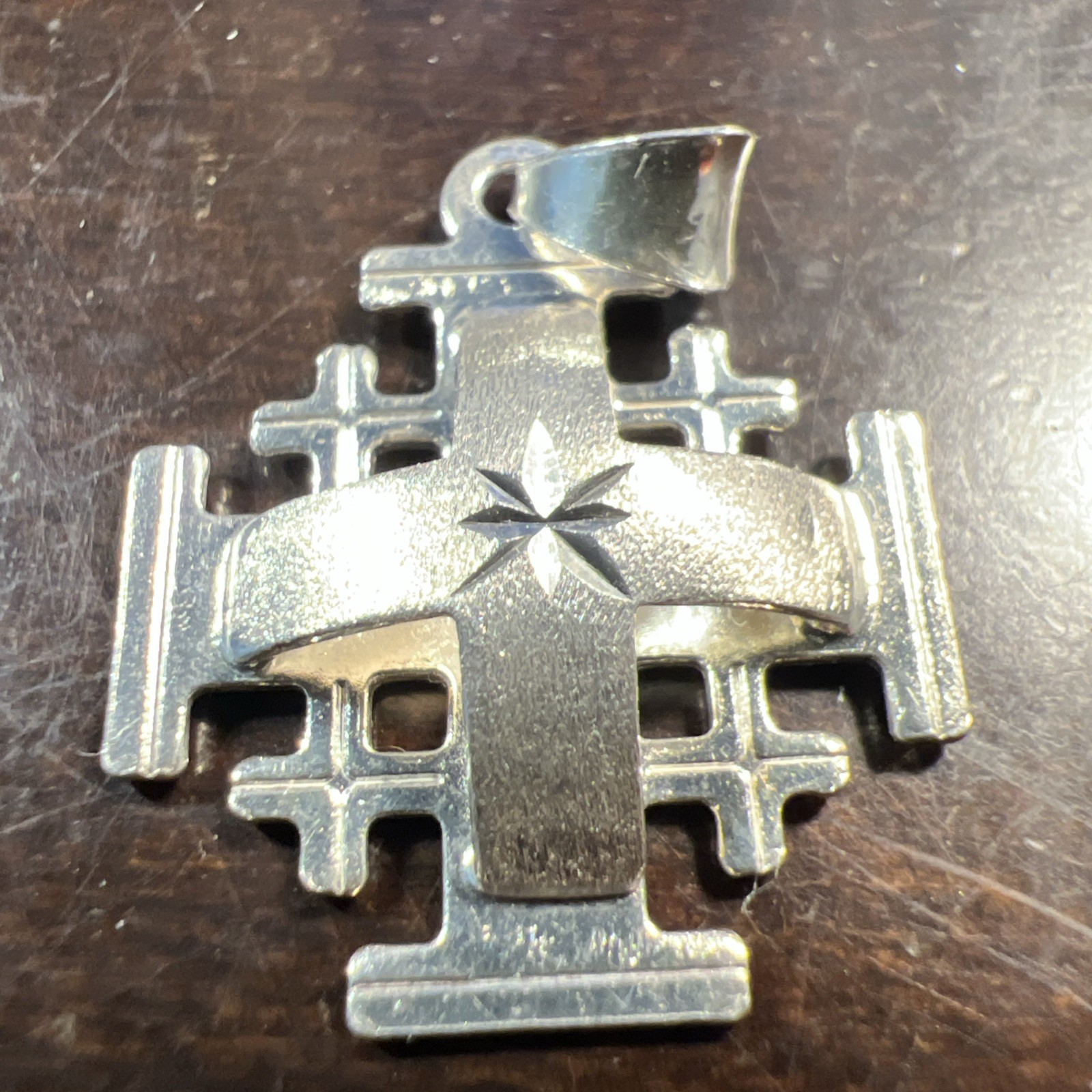 925 Sterling Silver Jerusalem Cross Pendant. 3D. Very good condition. 925 Sterling Silver Jerusalem Cross Pendant. 3D. Very good condition.