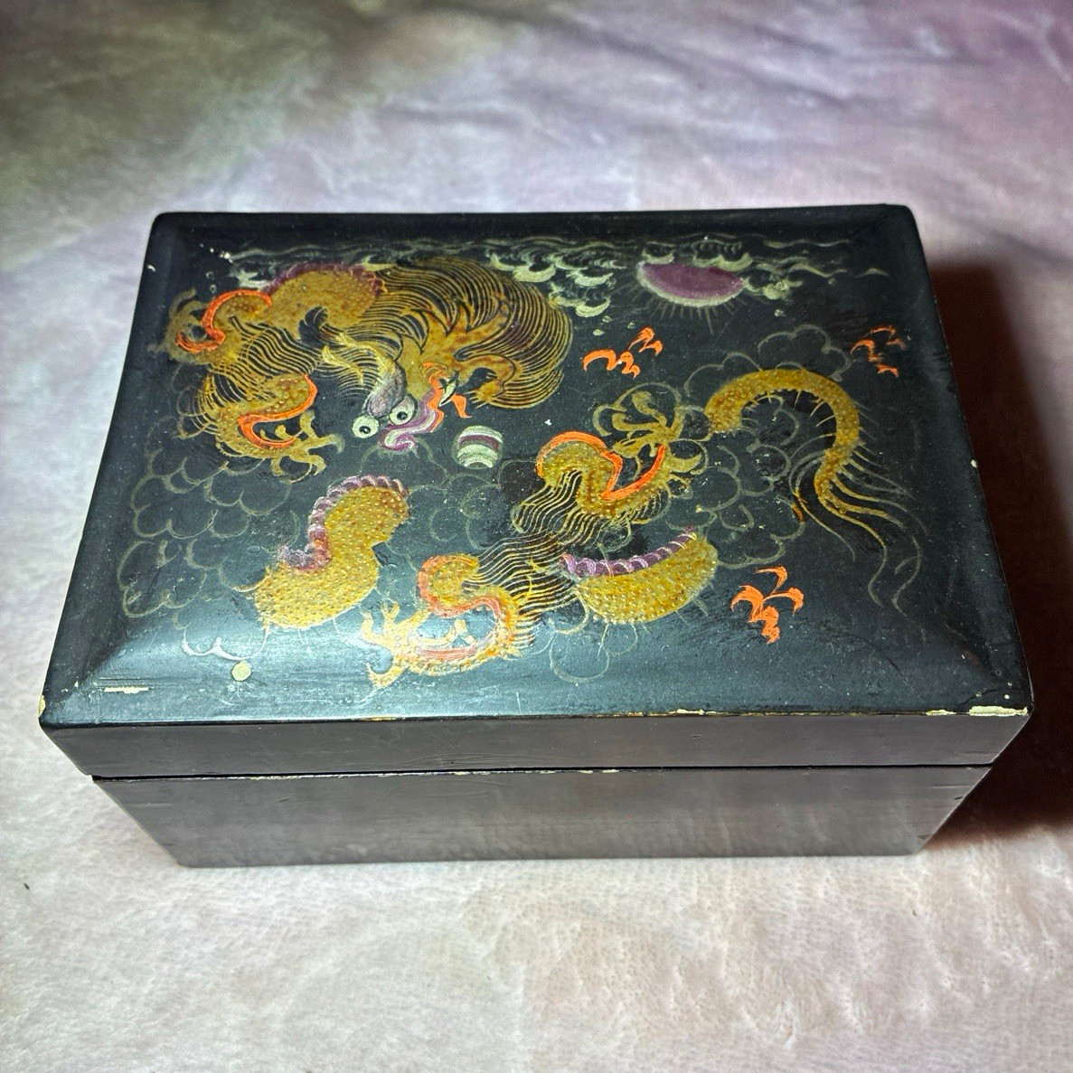 Vintage Japanese Black Lacquer Nesting Boxes Gold Dragon Art Set Vintage Japanese Black Lacquer Nesting Boxes Gold Dragon Art Set