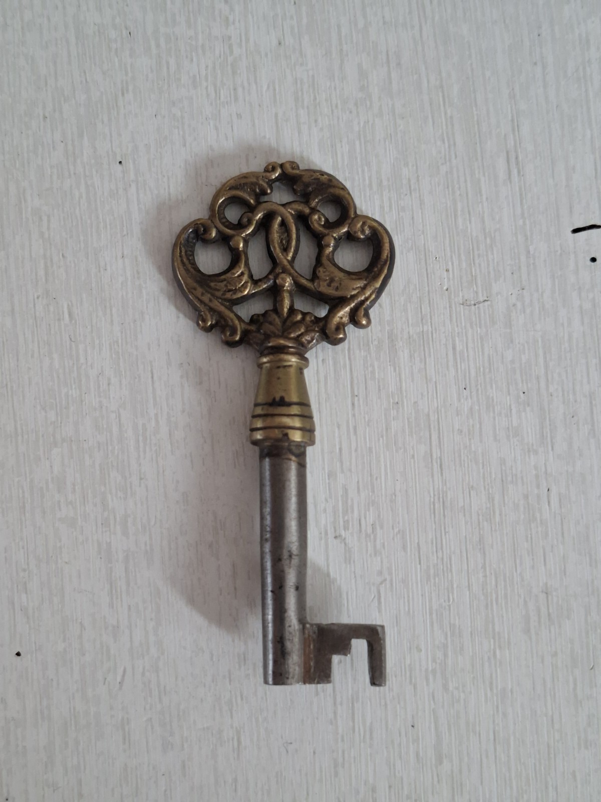 Ornate Antique Brass Decorative Furniture Skeleton Key 18th/19th Century Ornate Antique Brass Decorative Furniture Skeleton Key 18th/19th Century