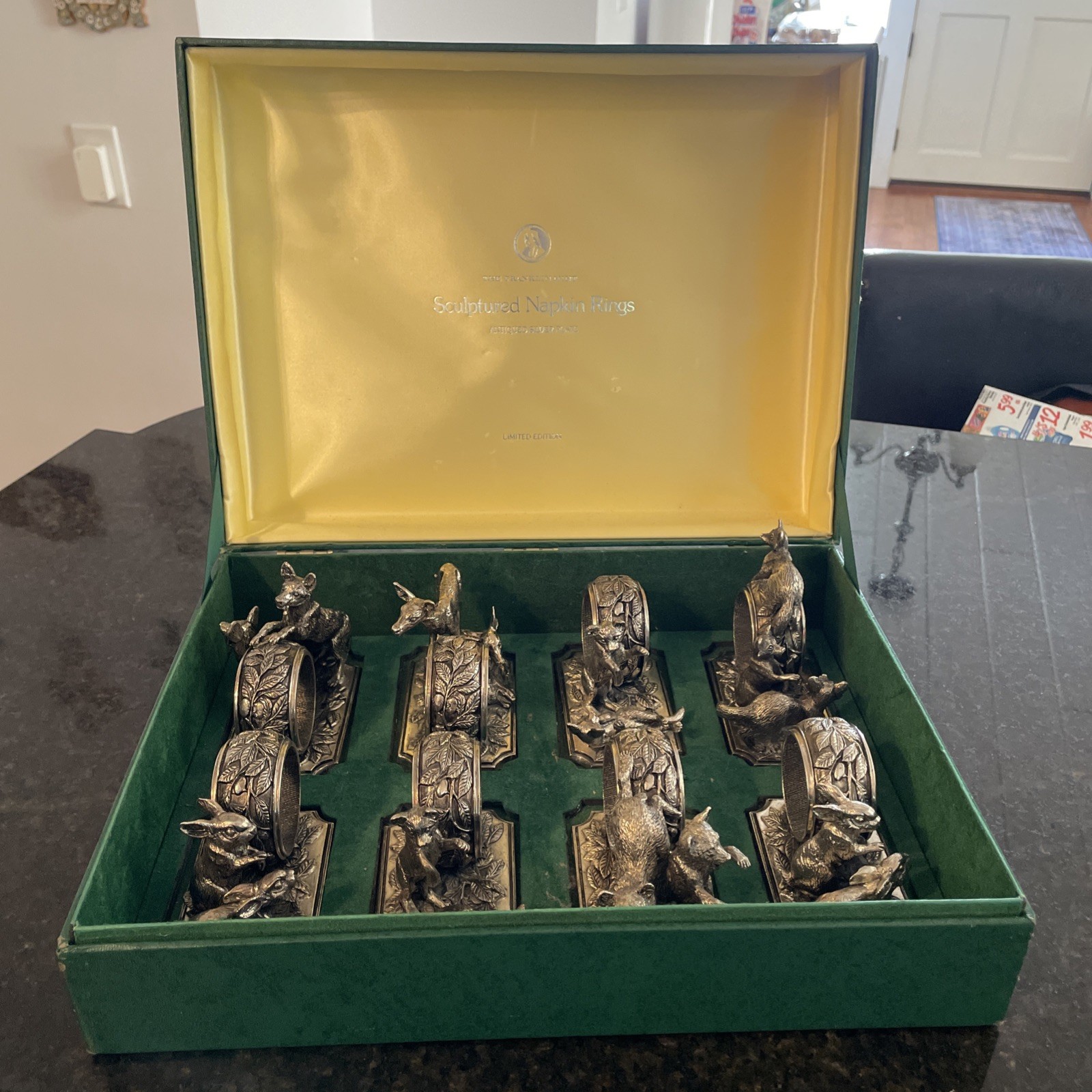 (8) Franklin Mint Animals at Play Napkin Rings~BOXED ~Antiqued Silverplate~ READ (8) Franklin Mint Animals at Play Napkin Rings~BOXED ~Antiqued Silverplate~ READ