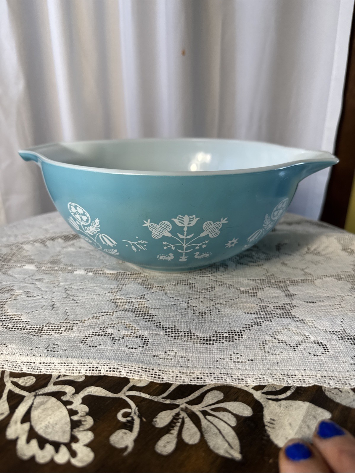 Vintage Pyrex Cinderella Turquoise Needlepoint Pattern Mid-Century Beautiful Vintage Pyrex Cinderella Turquoise Needlepoint Pattern Mid-Century Beautiful