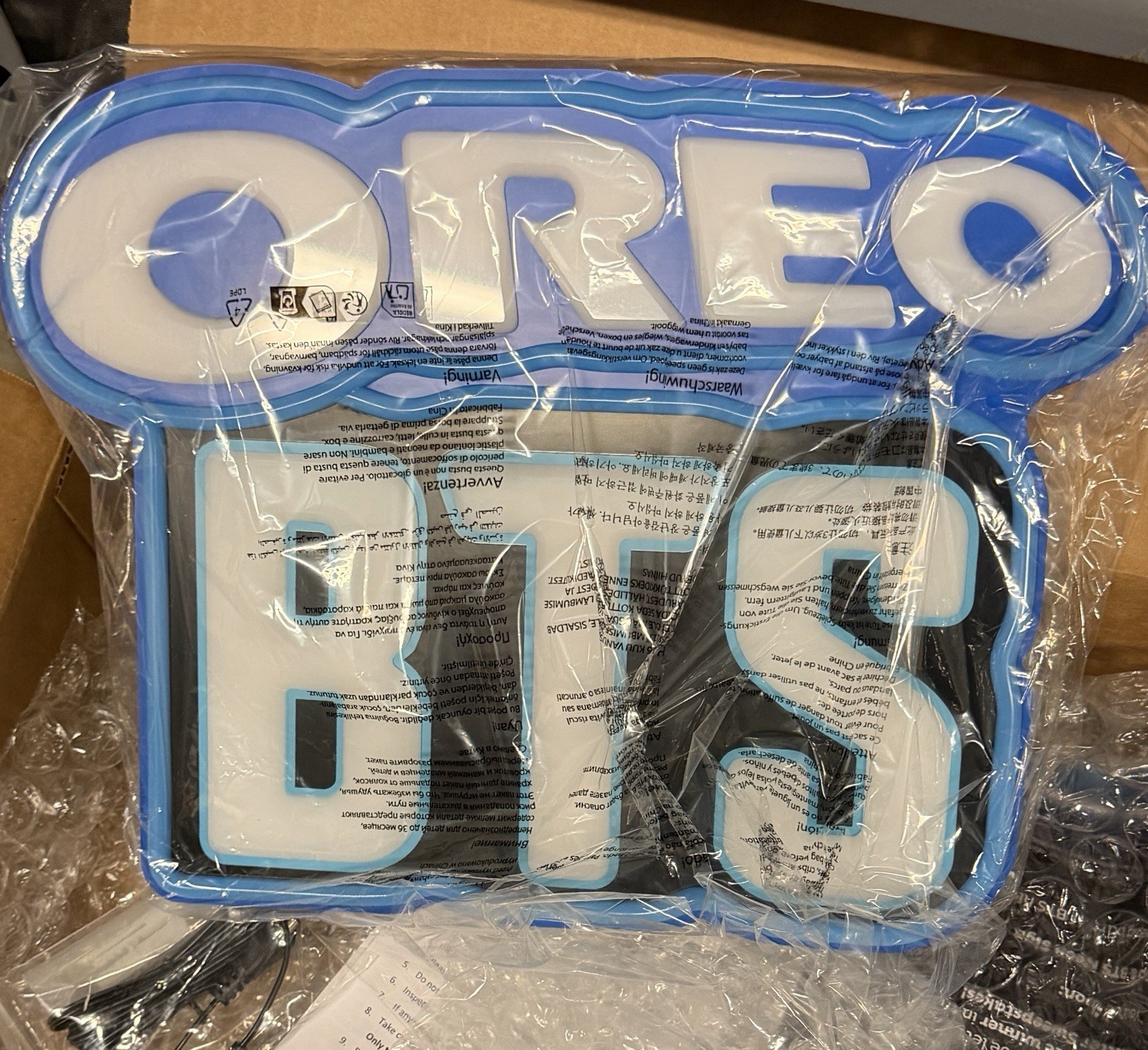 Oreo LED Lighted Sign 5V Plastic Blue White Black 2020-Now Oreo LED Lighted Sign 5V Plastic Blue White Black 2020-Now