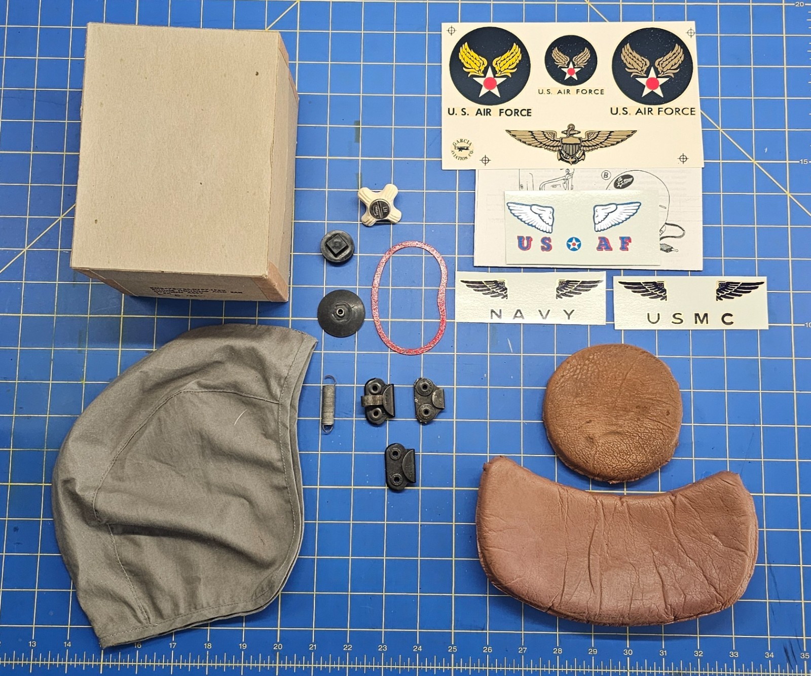 USAF & USN Jet Pilot Flight Helmet Parts Grouping. USAF & USN Jet Pilot Flight Helmet Parts Grouping.