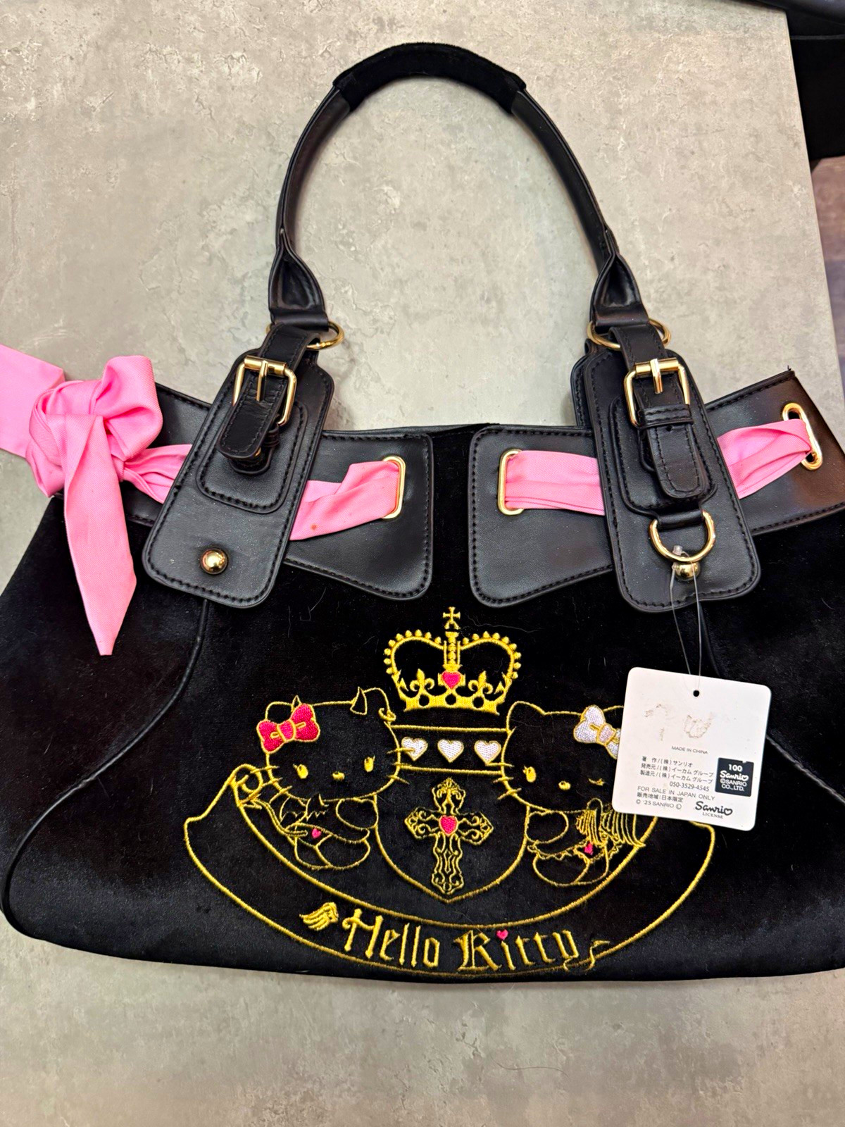 SPINNS × Hello Kitty Angel Little Devil Velour Bag – Brand New With Tags SPINNS × Hello Kitty Angel Little Devil Velour Bag – Brand New With Tags