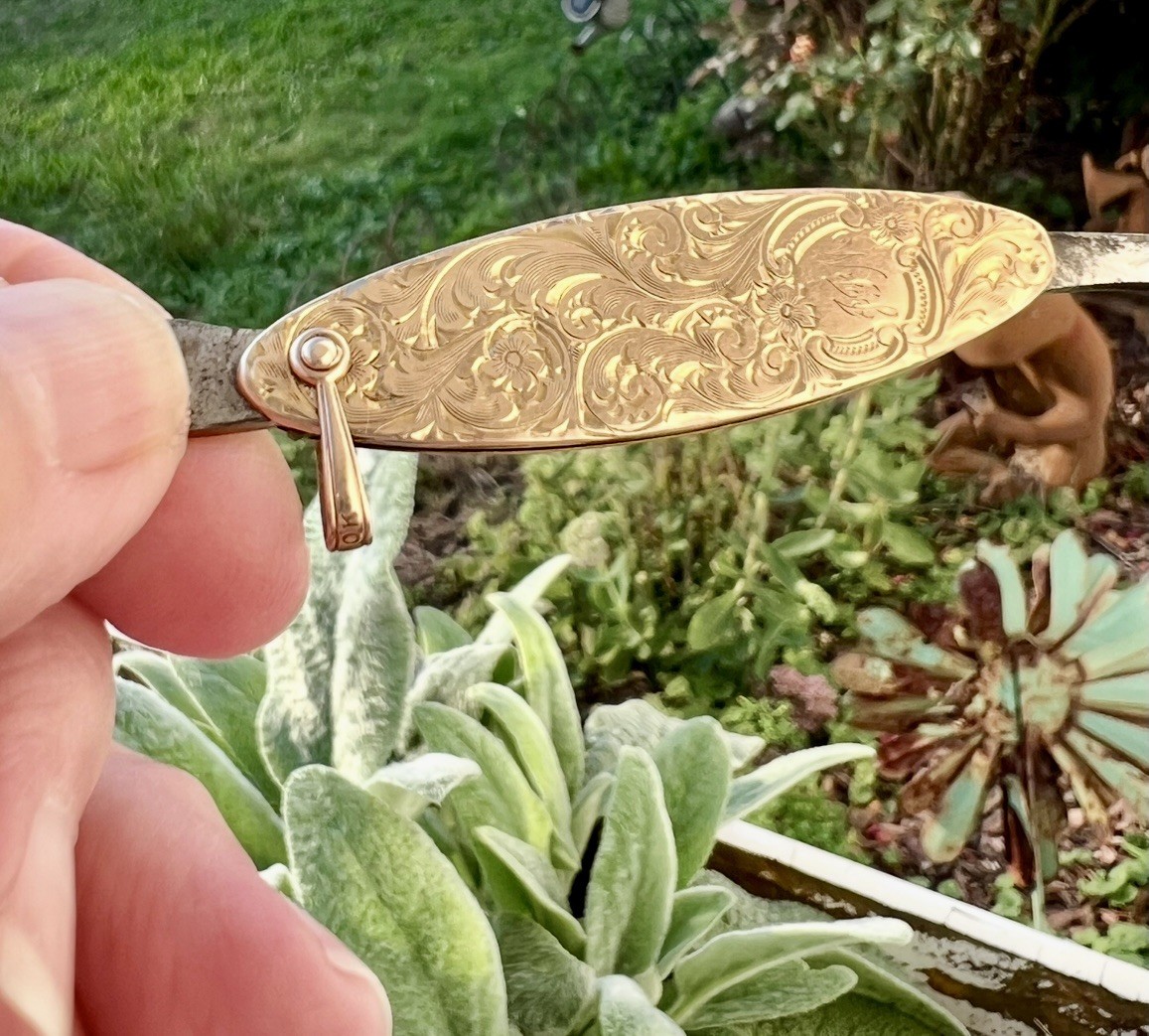 Miller Bros.USA 10K Gold Engraved LP 2-Blade Pen Slipjoint Pocketknife Pendant Miller Bros.USA 10K Gold Engraved LP 2-Blade Pen Slipjoint Pocketknife Pendant