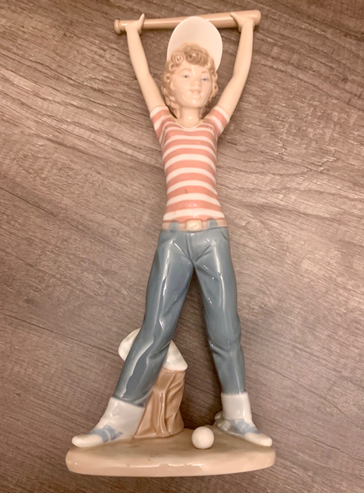 Vintage LLANDRÓ 5289 Little Leaguer Exercising Baseball Player Figurine 12.5" Vintage LLANDRÓ 5289 Little Leaguer Exercising Baseball Player Figurine 12.5"
