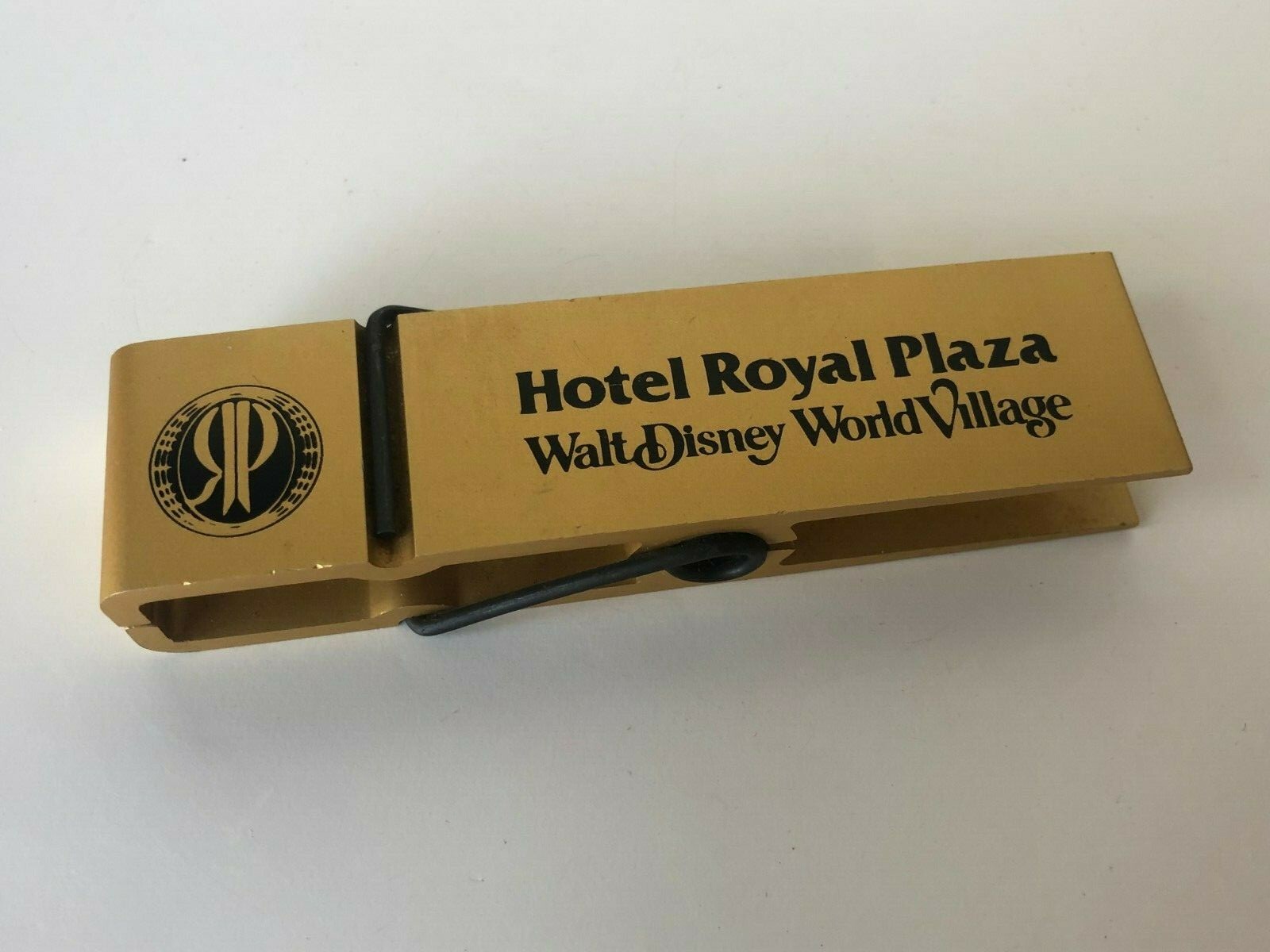 Rare Vintage Hotel Royal Plaza Walt Disney World Village Metal Gold Clip 4.5" Rare Vintage Hotel Royal Plaza Walt Disney World Village Metal Gold Clip 4.5"