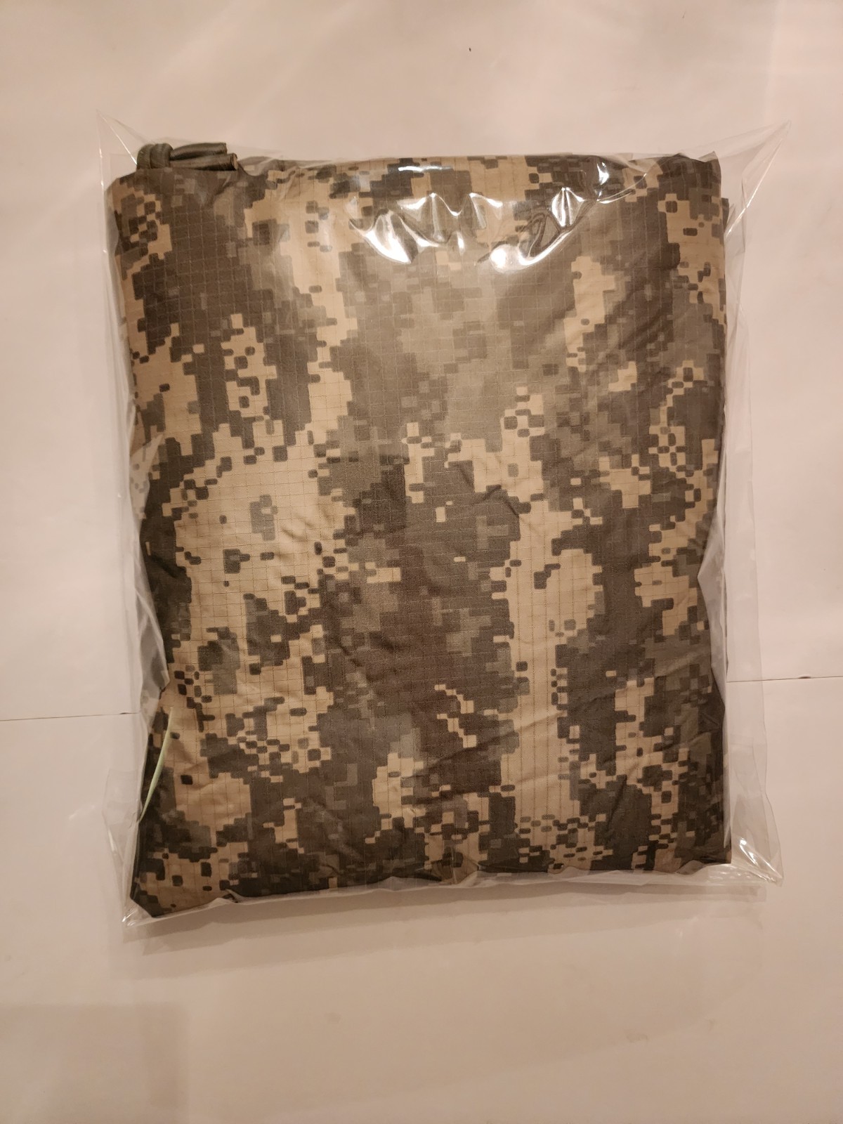 New USGI Military Reversible Field Tarp ACU 82" x 92" Tarpaulin W/Bungies -Tan