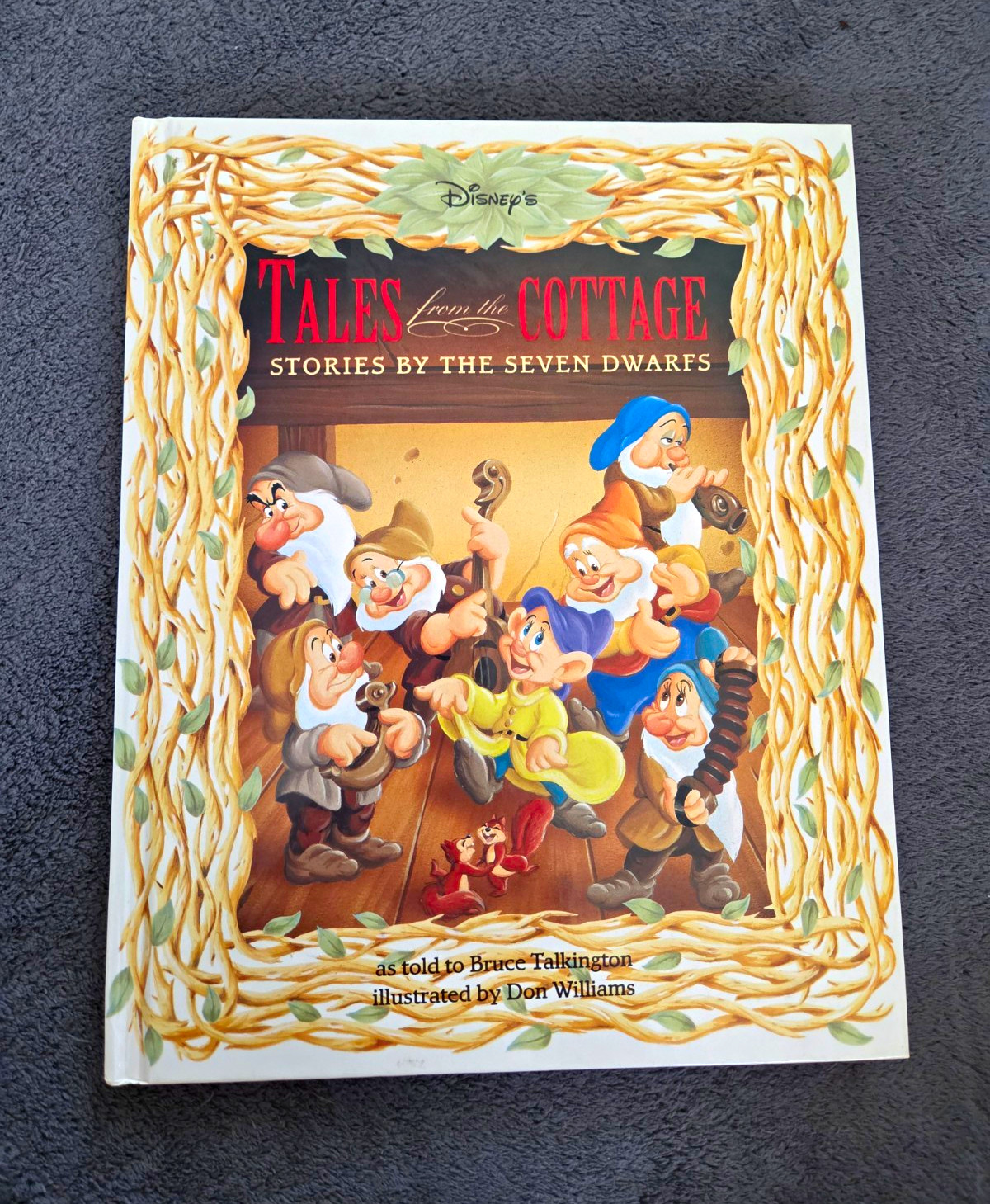 1994 Disney Tales From the Cottage Seven Dwarfs First Edition 1st Printing