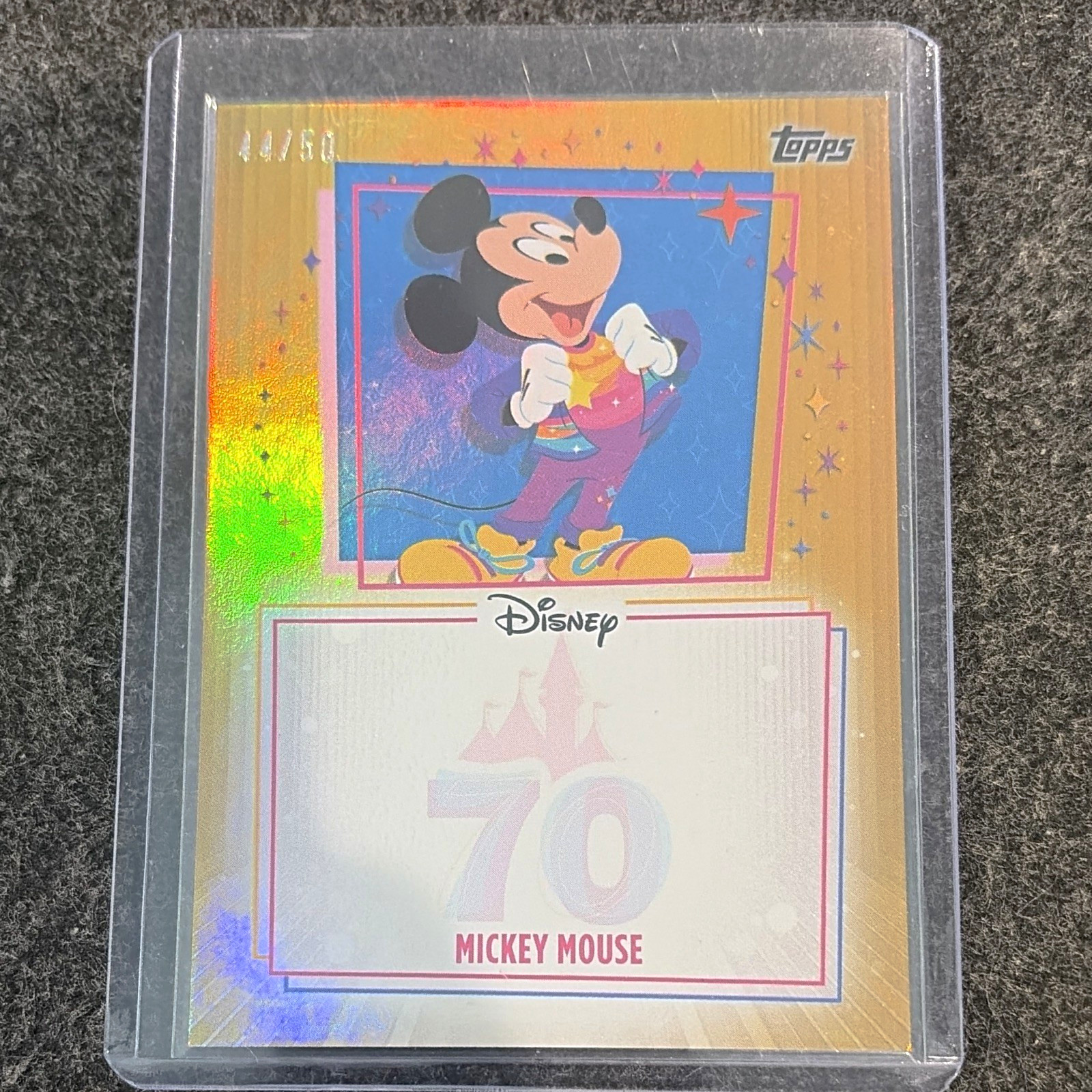 Topps 2025 Disneyland 70th Anniversary Mickey Mouse UA-MM Autograph gold /50 Topps 2025 Disneyland 70th Anniversary Mickey Mouse UA-MM Autograph gold /50