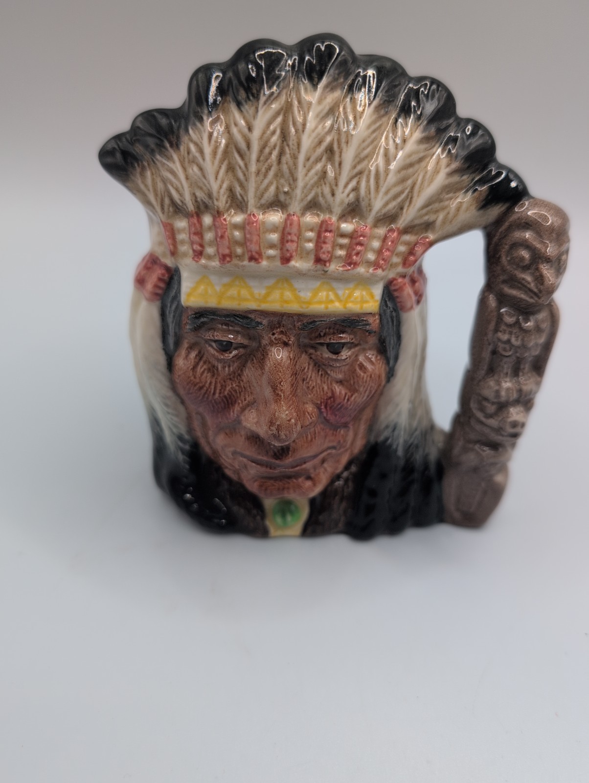 ROYAL DOULTON NORTH AMERICAN INDIAN CHARACTER JUG D6614