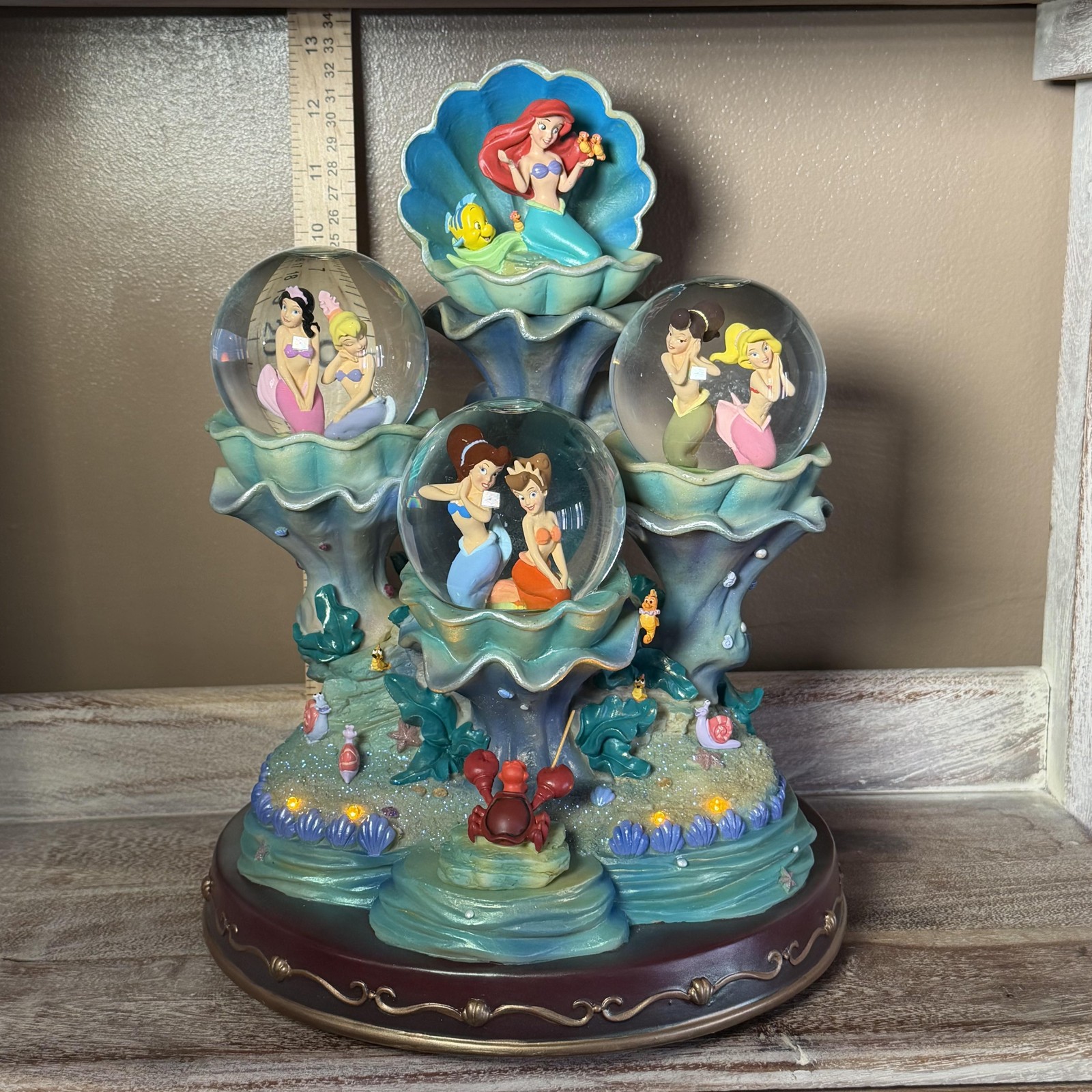 VERY RARE DISNEY LITTLE MERMAID - DAUGHTERS OF TRITON - SNOW GLOBE VERY RARE DISNEY LITTLE MERMAID - DAUGHTERS OF TRITON - SNOW GLOBE