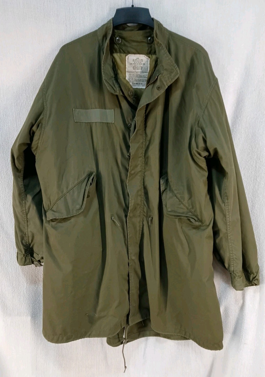 Vtg 1978 US Army M-65 Fishtail Parka Medium Regular OG-107 Cold Weather w/ 1983 Vtg 1978 US Army M-65 Fishtail Parka Medium Regular OG-107 Cold Weather w/ 1983