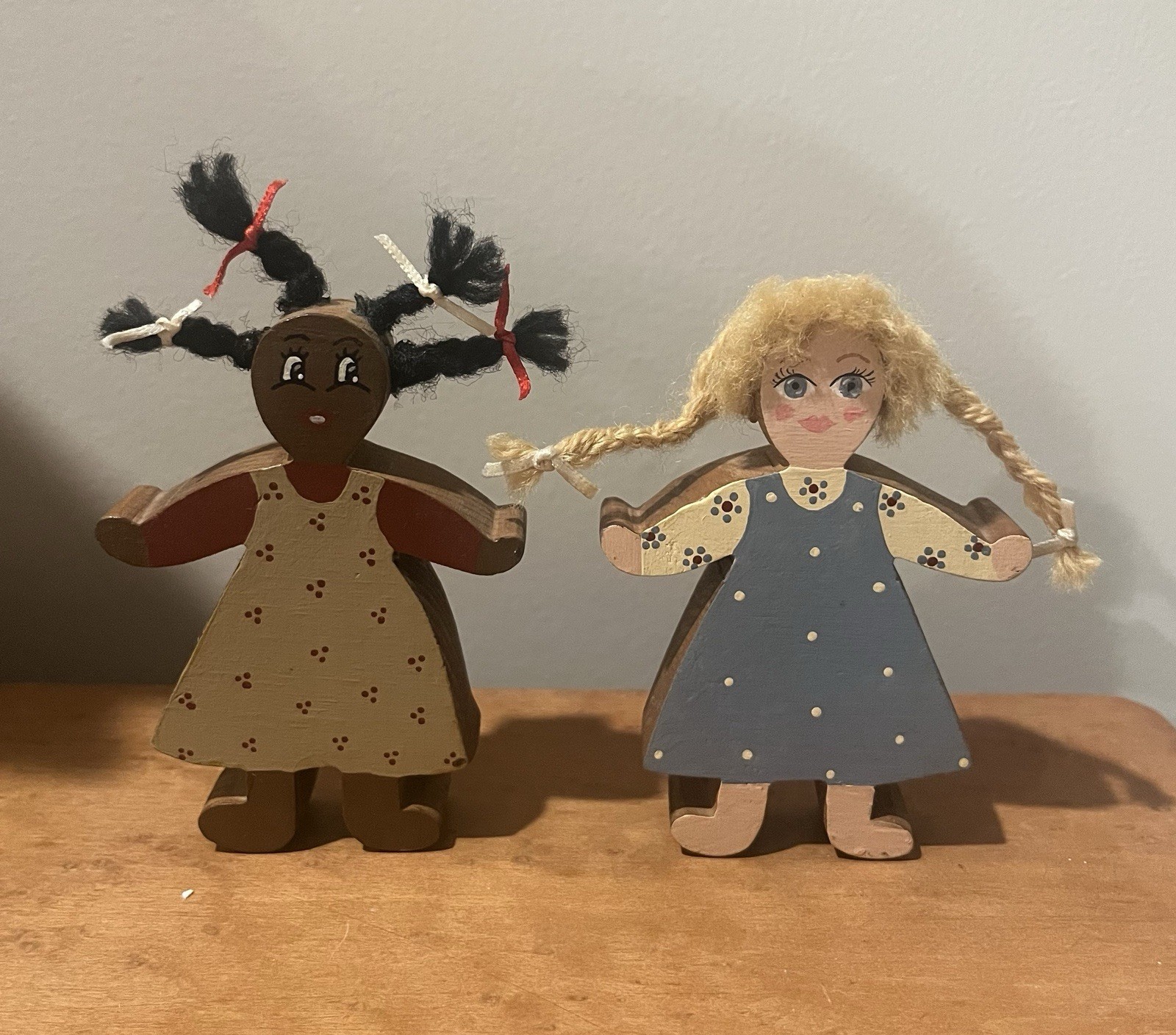 VTG Folk Art African American Caucasian Wooden Shelf Sitters FRIENDS Farmhouse VTG Folk Art African American Caucasian Wooden Shelf Sitters FRIENDS Farmhouse