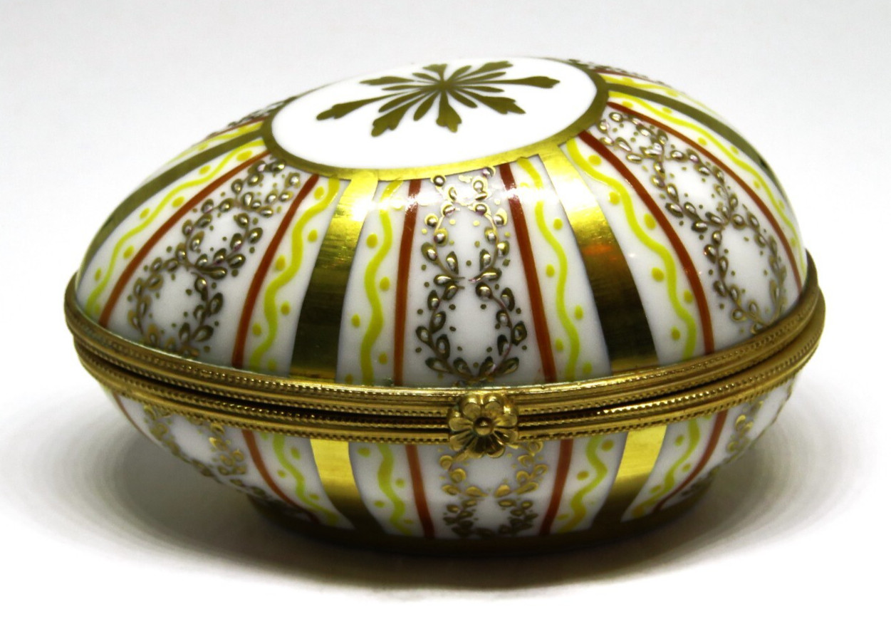 LIMOGES BOX - LE TALLEC - VINTAGE FLORAL EGG - GRIGNAN PATTERN - SUNBURSTS 1969 LIMOGES BOX - LE TALLEC - VINTAGE FLORAL EGG - GRIGNAN PATTERN - SUNBURSTS 1969