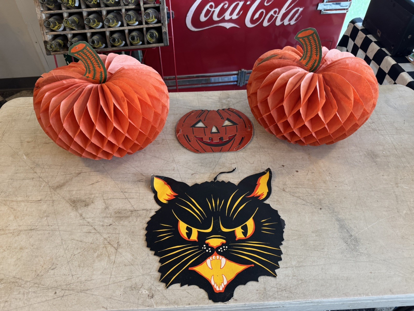 Vintage Halloween 2 Paper pumpkins, 1 scary cat, 1 cardboard pumpkin flat. Vintage Halloween 2 Paper pumpkins, 1 scary cat, 1 cardboard pumpkin flat.