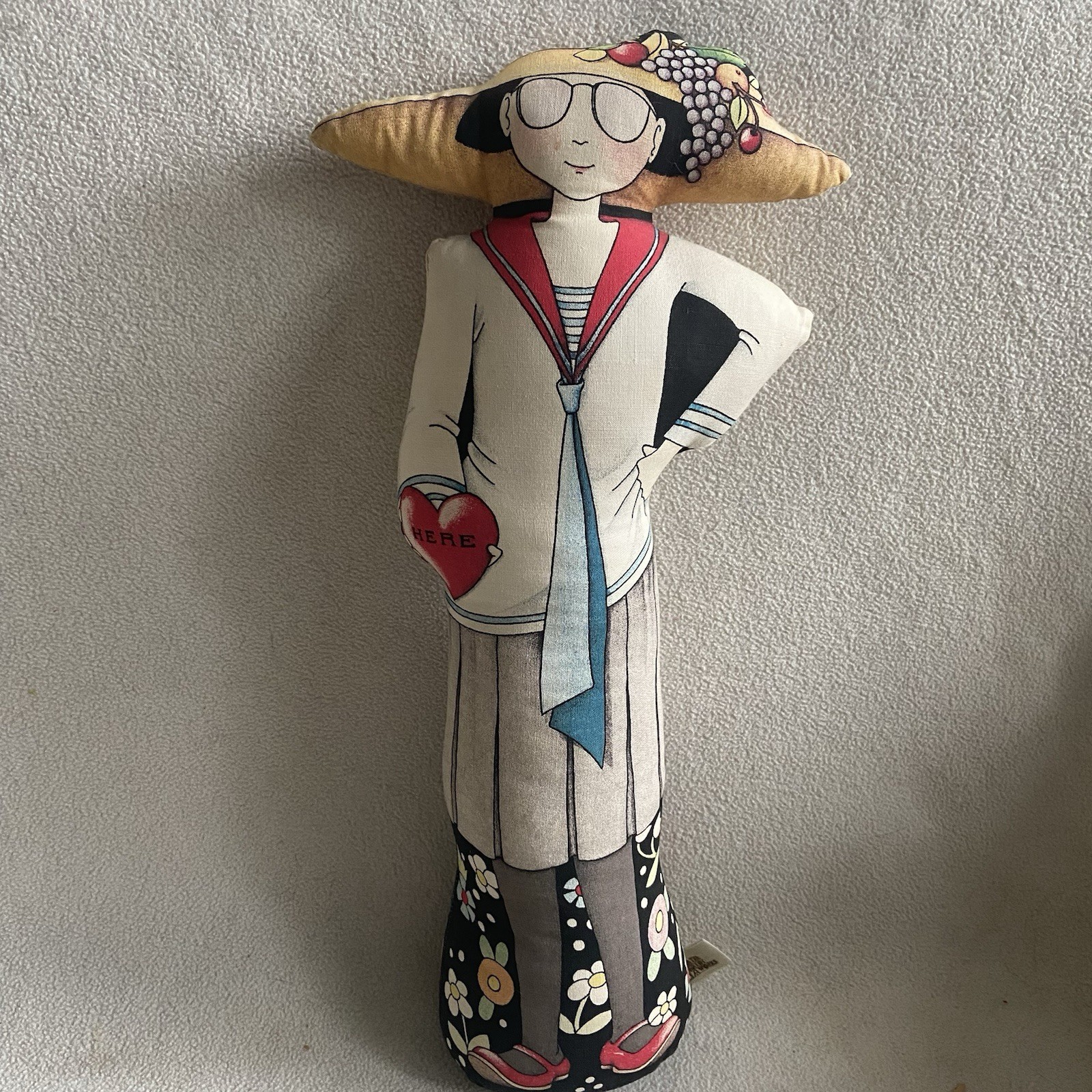 Mary Engelbreit Doorstop Here Is My Heart Weighted 15" Tall Cloth Girl Mary Engelbreit Doorstop Here Is My Heart Weighted 15" Tall Cloth Girl