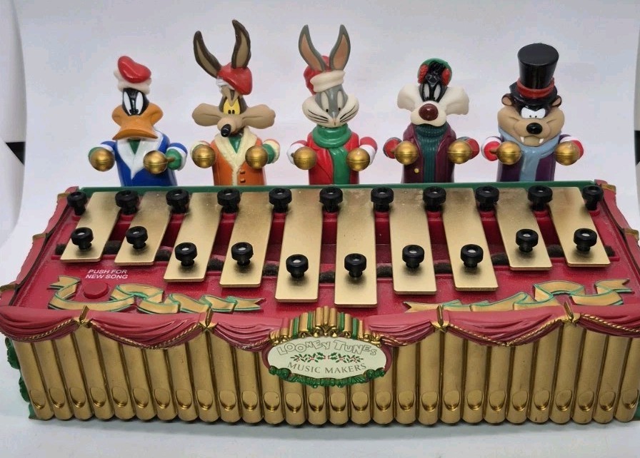 Vintage 1996 Mr. Christmas Looney Tunes, " BUGS BUNNY Left Arm Don't Move"""" Vintage 1996 Mr. Christmas Looney Tunes, " BUGS BUNNY Left Arm Don't Move""""