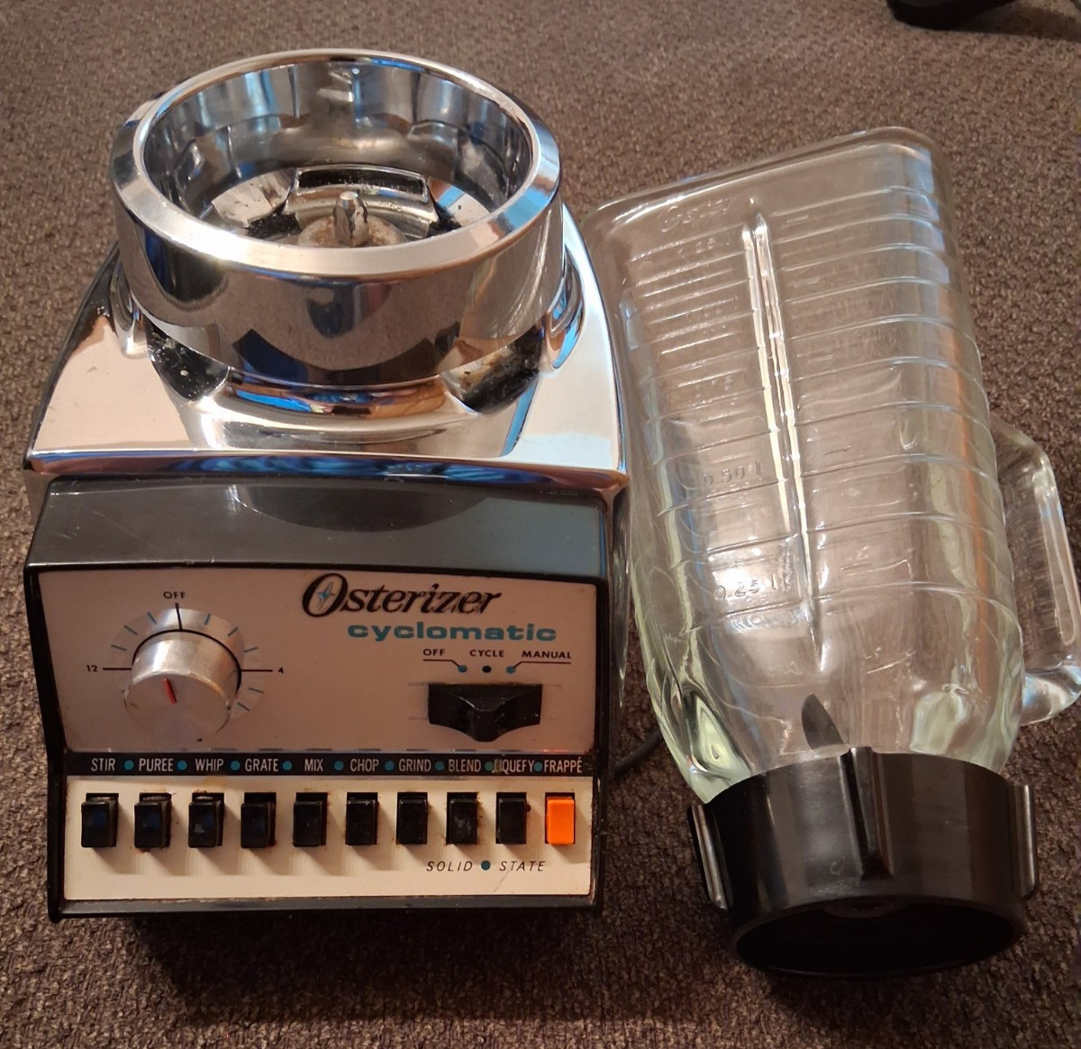 VINTAGE OSTERIZER CYCLOMATIC SOLID STATE MODEL 677 A 10 PUSH BUTTONS WORKS VINTAGE OSTERIZER CYCLOMATIC SOLID STATE MODEL 677 A 10 PUSH BUTTONS WORKS