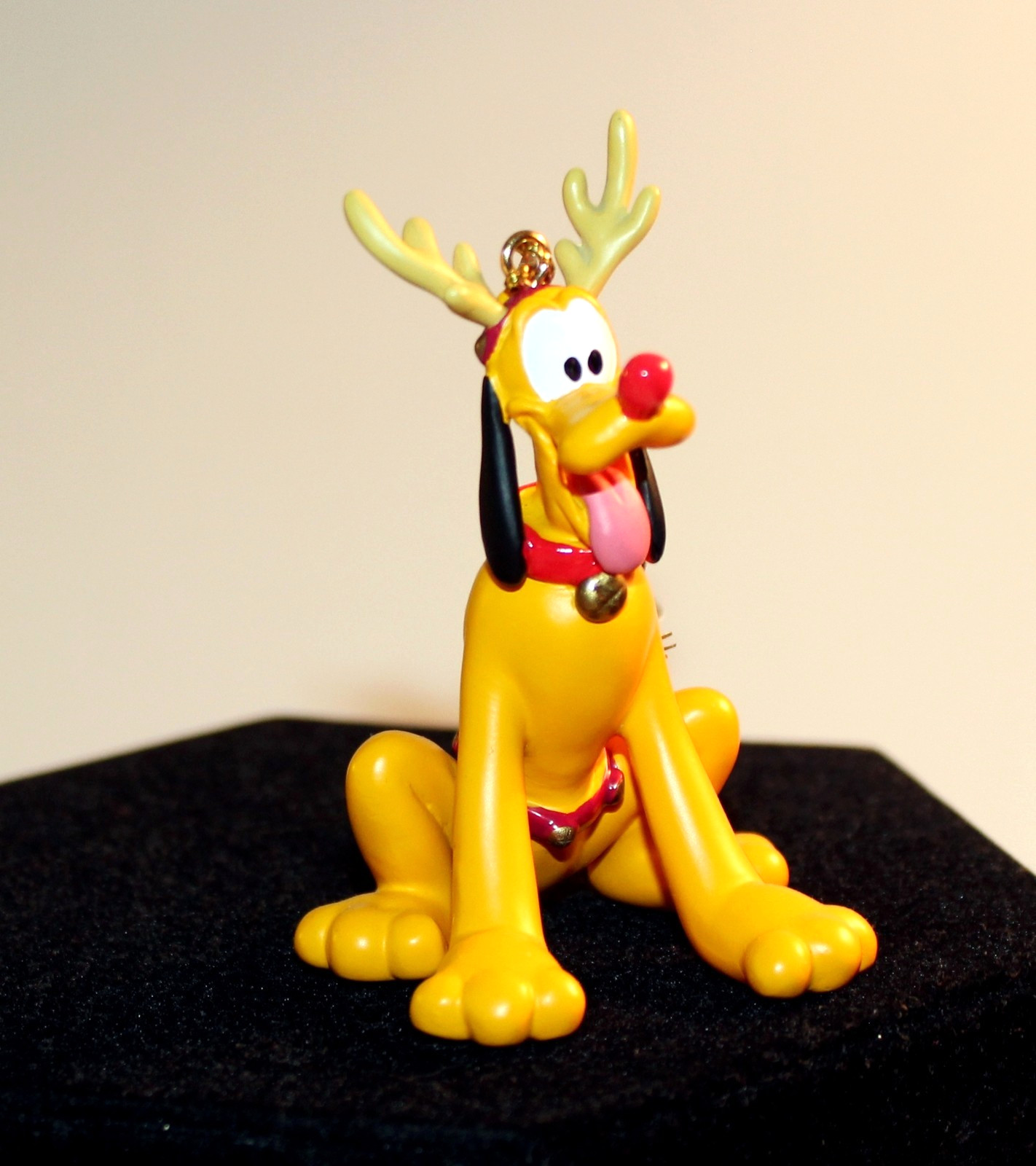 Disneyland Christmas Tree Ornament PLUTO the Red Nosed Reindeer 3" tall w/ Tags Disneyland Christmas Tree Ornament PLUTO the Red Nosed Reindeer 3" tall w/ Tags
