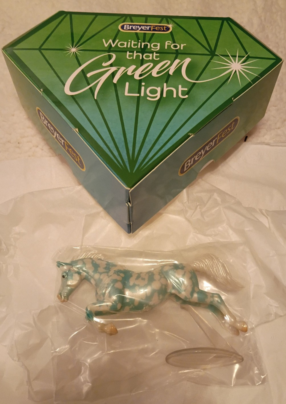 BREYER BREYERFEST 2024 WAITING FOR THAT GREEN LIGHT GLOSSY TEAL GREEN FILIGREE BREYER BREYERFEST 2024 WAITING FOR THAT GREEN LIGHT GLOSSY TEAL GREEN FILIGREE