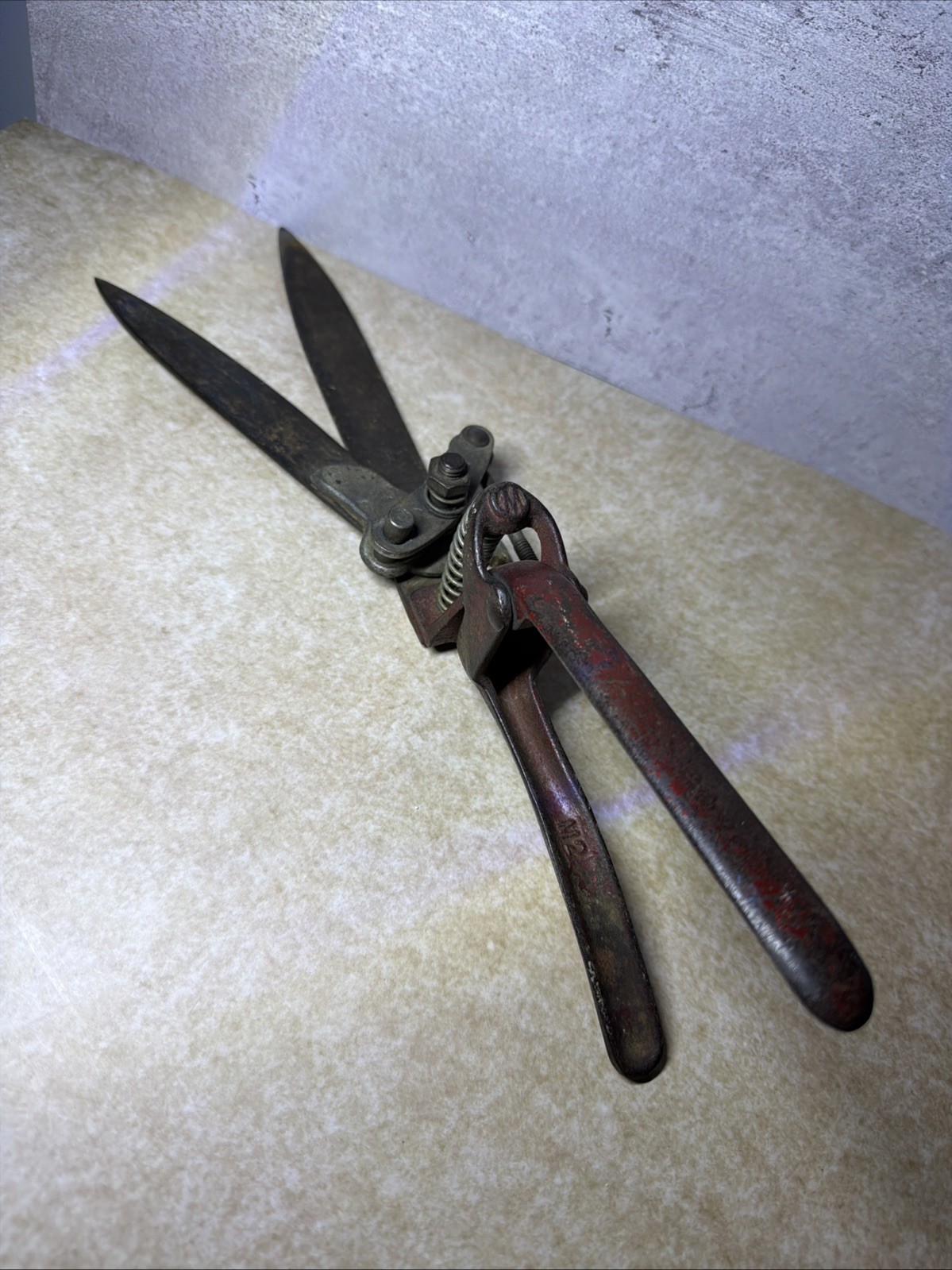 Vintage M2 M-240 Circle M Grass Clipper Shears Vintage M2 M-240 Circle M Grass Clipper Shears