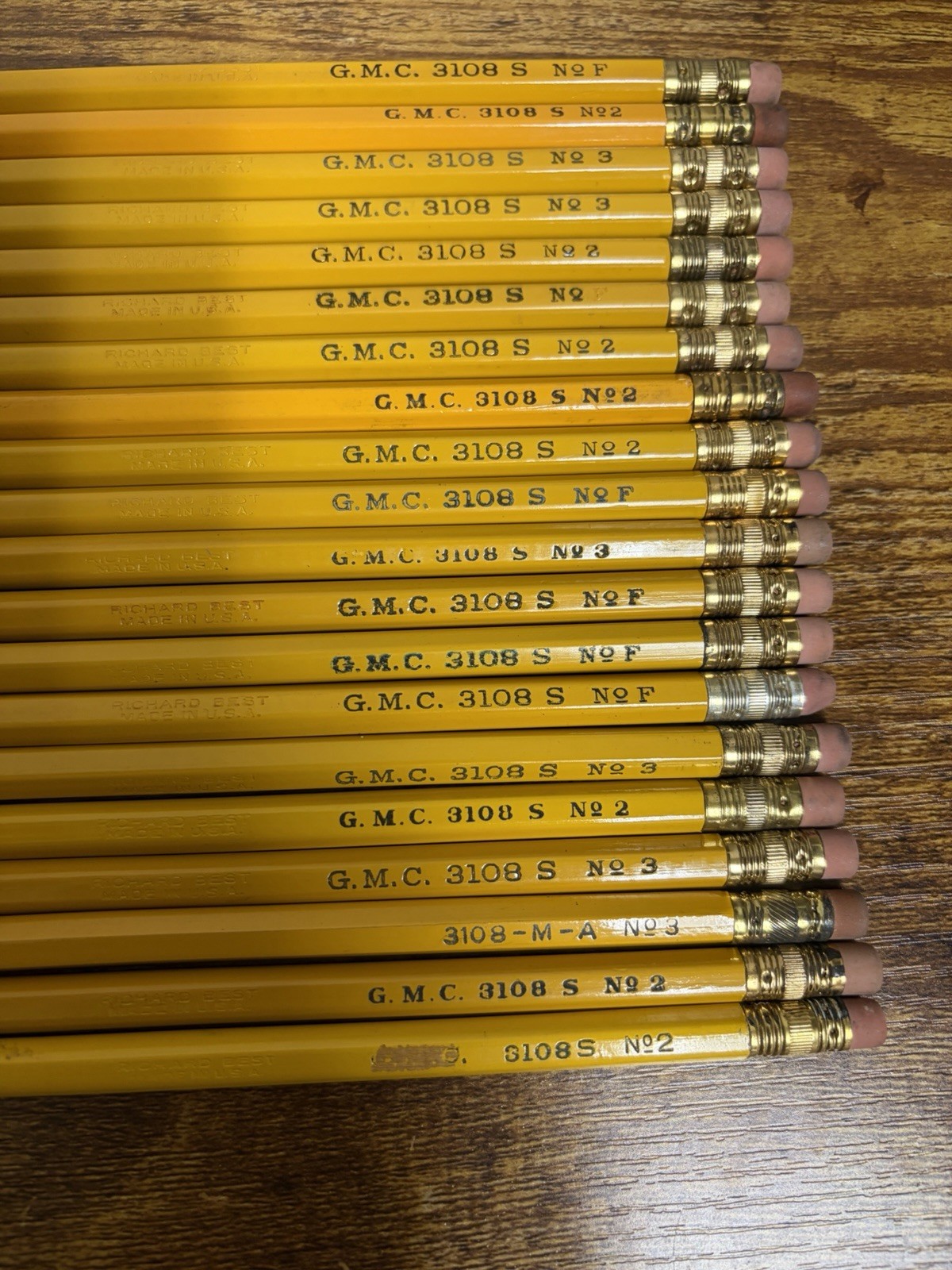 Vintage Richard Best GMC 3108 Pencils Lot of 20 Unsharpened USA Vintage Richard Best GMC 3108 Pencils Lot of 20 Unsharpened USA