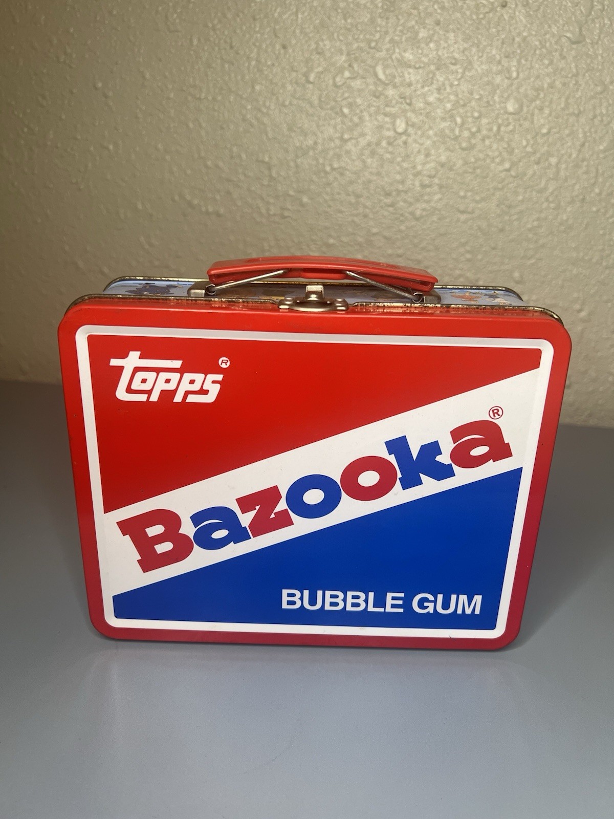 Topps Bazooka Bubble Gum vintage 33 yrs old. Metal Lunch Box with Bonus Inserts Topps Bazooka Bubble Gum vintage 33 yrs old. Metal Lunch Box with Bonus Inserts