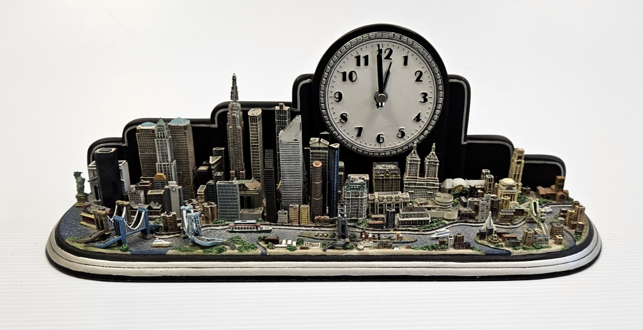 TESTED and WORKS Rare Danbury Mint The New York City Skyline Desk Clock