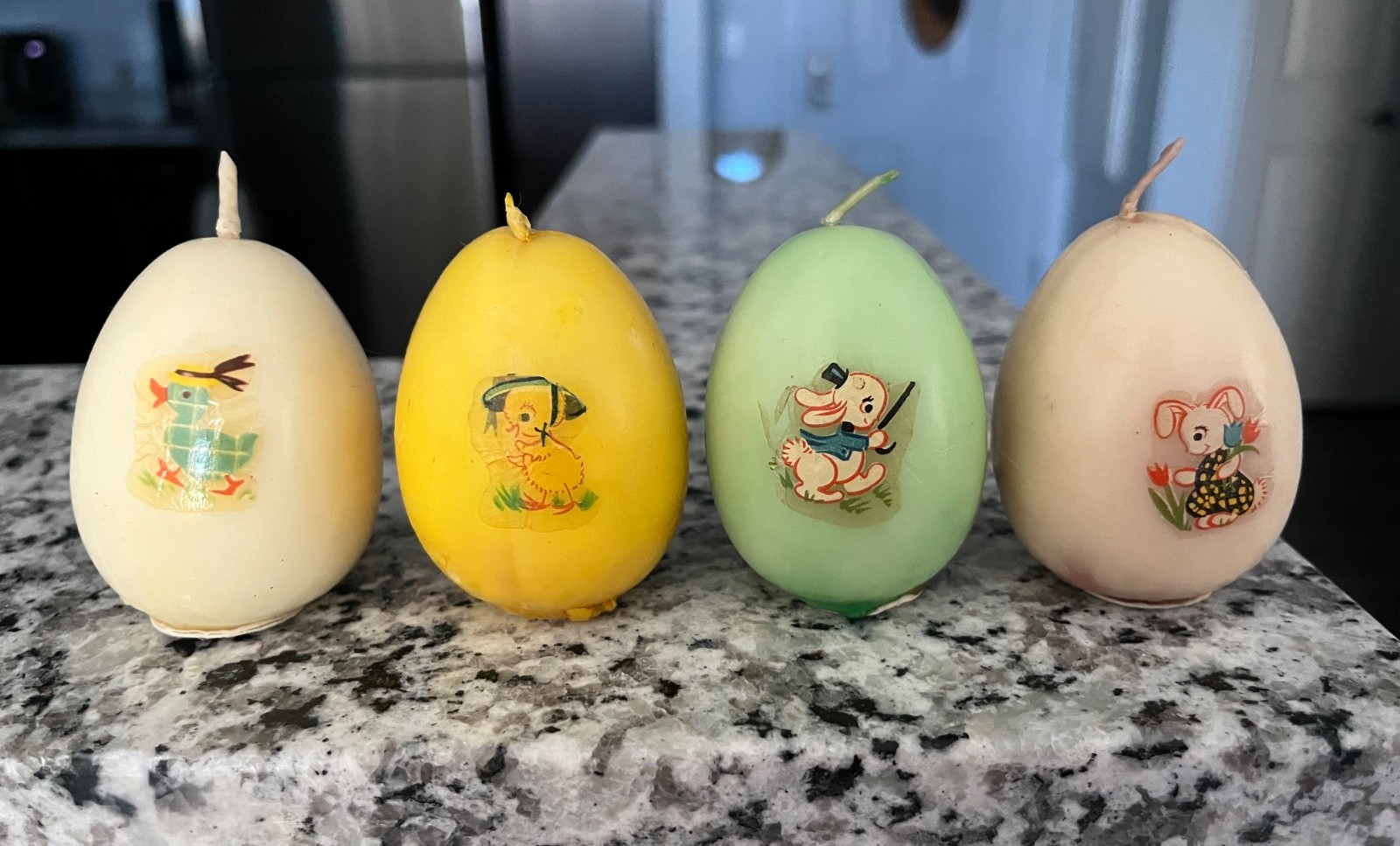 Vtg Rare Tavern EGG CANDLES With RABBIT/CHICK/DUCK Decal Original Box Vtg Rare Tavern EGG CANDLES With RABBIT/CHICK/DUCK Decal Original Box