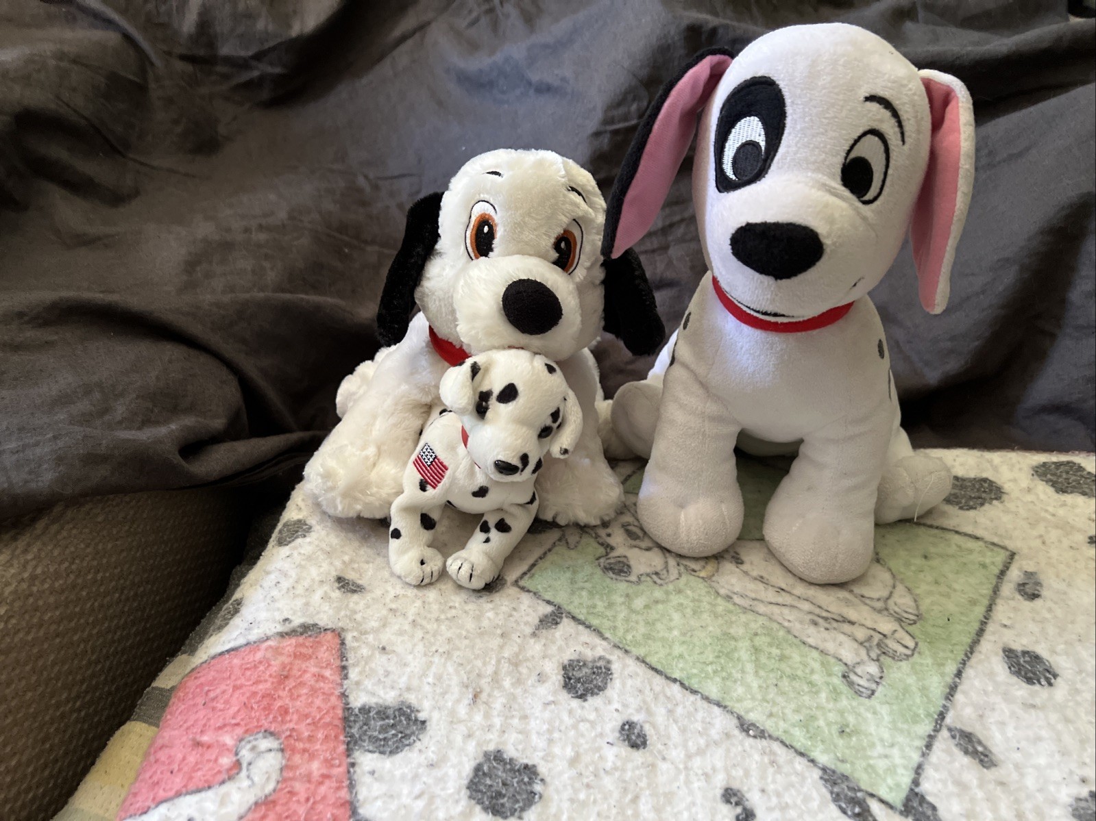 Vintage 90s Disney 101 Dalmatians Twin Sheet Comforter Book VHS Plush Bundle 7 Vintage 90s Disney 101 Dalmatians Twin Sheet Comforter Book VHS Plush Bundle 7