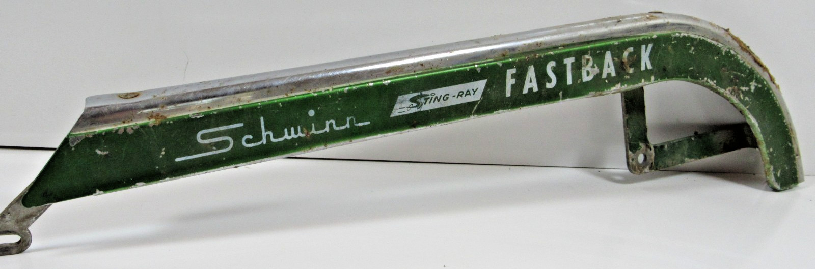 1968-73 Schwinn Sting-Ray 5-speed Chainguard Original Paint / Screen #P51 1968-73 Schwinn Sting-Ray 5-speed Chainguard Original Paint / Screen #P51