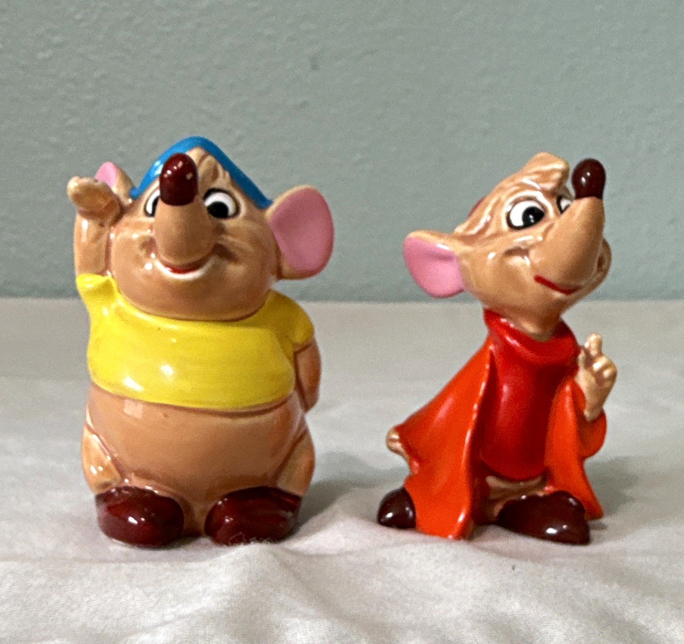 Gus & Jaques Cinderella Mice Vintage 3" Disney Japan Figurine Mouse pair set Gus & Jaques Cinderella Mice Vintage 3" Disney Japan Figurine Mouse pair set