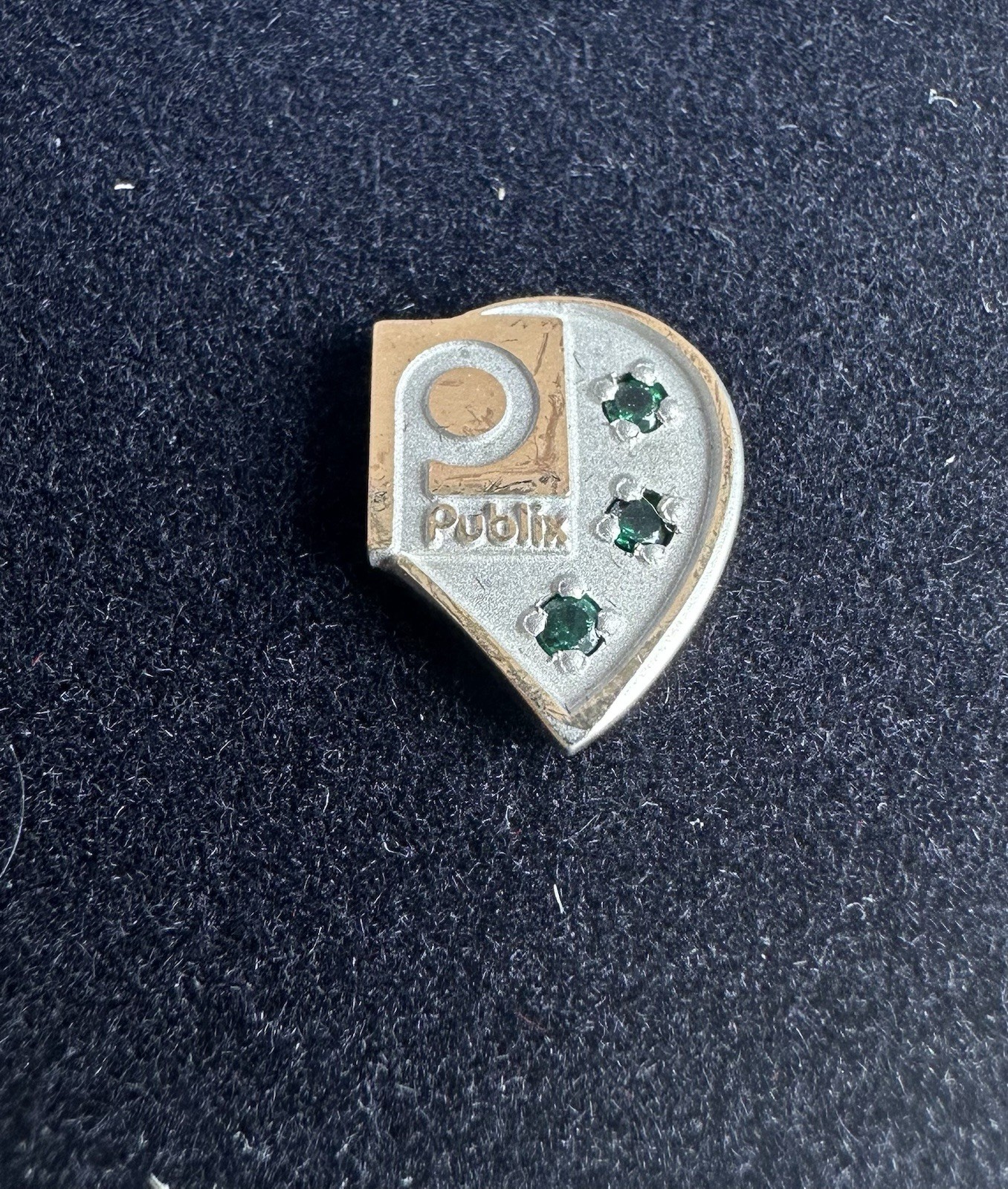 Vintage Publix 10K Gold 10 Year Employee Service Lapel Pin Tie Tac 3 Emeralds