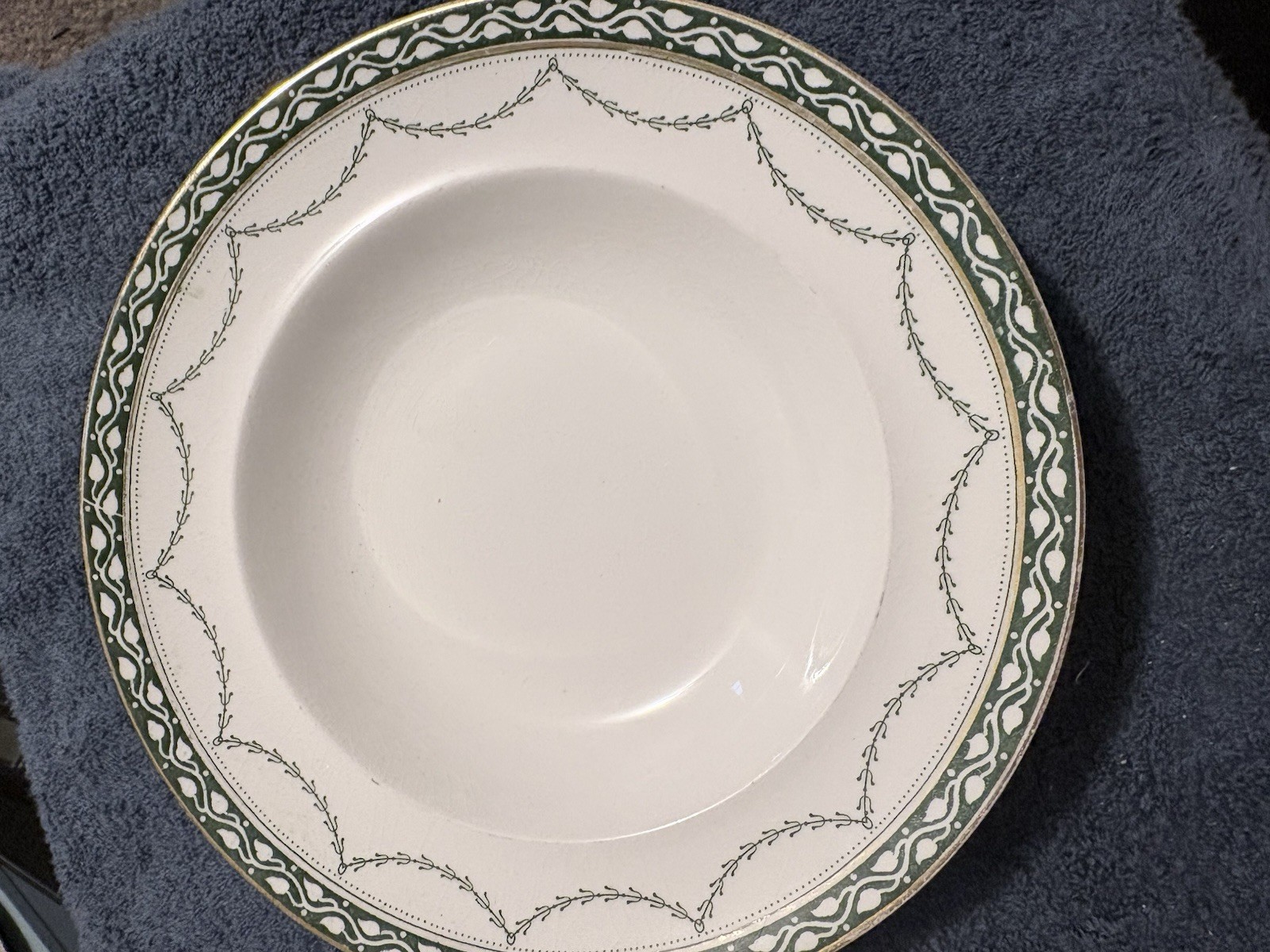 Vintage Furnivals Derby England Plates – 8- Piece Set – Excellent Condition Vintage Furnivals Derby England Plates – 8- Piece Set – Excellent Condition