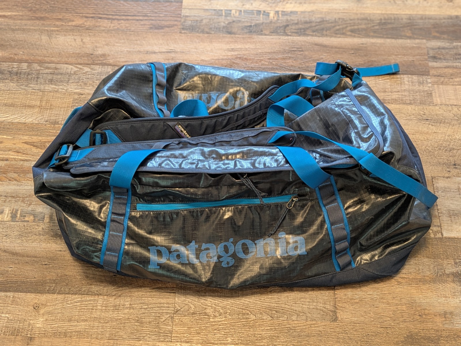 Vintage Patagonia Black Hole Polyester Duffel Carry Backpack Bag 49346 90 L Vintage Patagonia Black Hole Polyester Duffel Carry Backpack Bag 49346 90 L