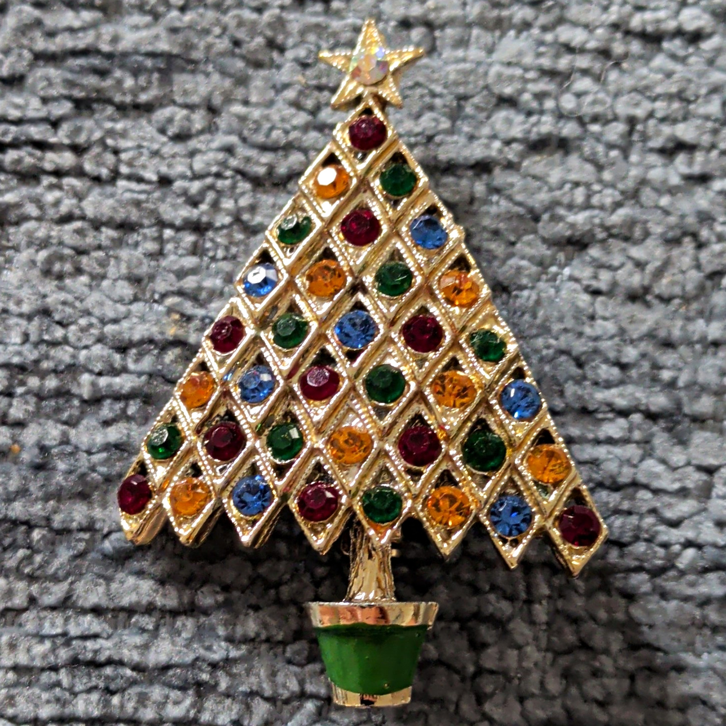 Gold Tone Multicolor Rhinestone Christmas Tree Pin Brooch Ornament Geometric Gold Tone Multicolor Rhinestone Christmas Tree Pin Brooch Ornament Geometric
