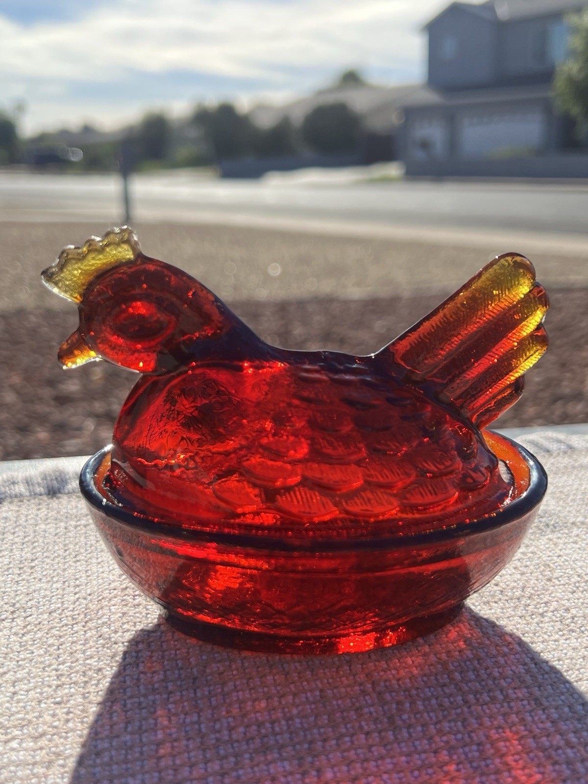 VINTAGE L.E Smith Amberina Glass Mini Hen On Nest UV Glowing Cadmium Salt Cellar